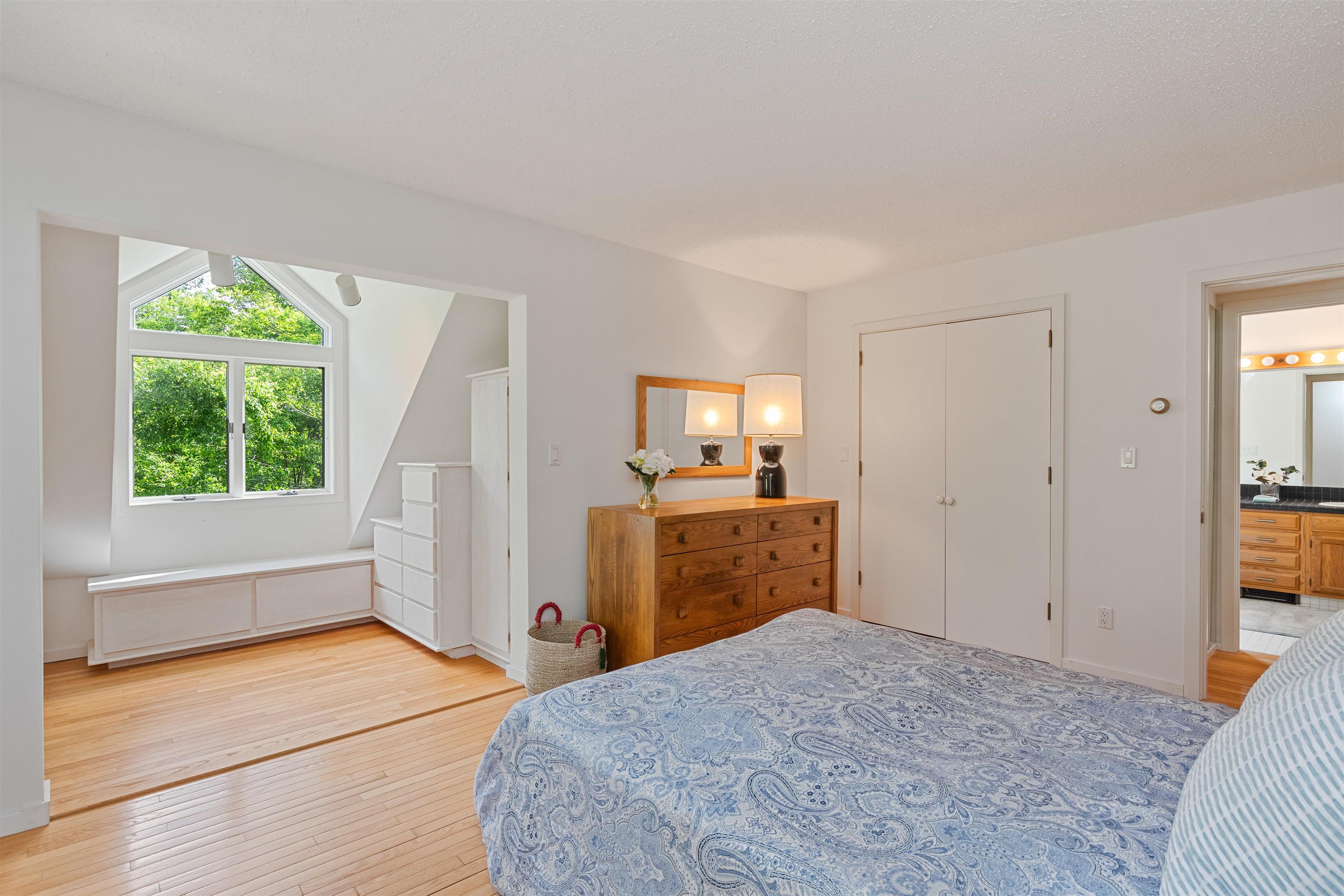 982 Brook Road Property Photo 24