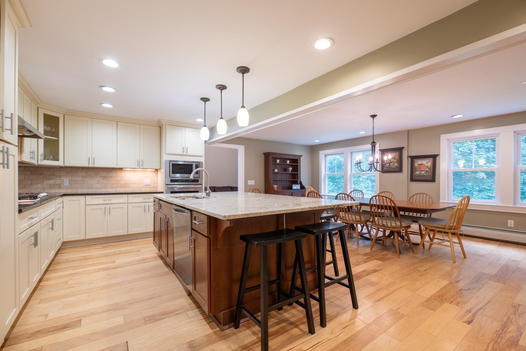 6265 Vt Route 7a Property Photo 4
