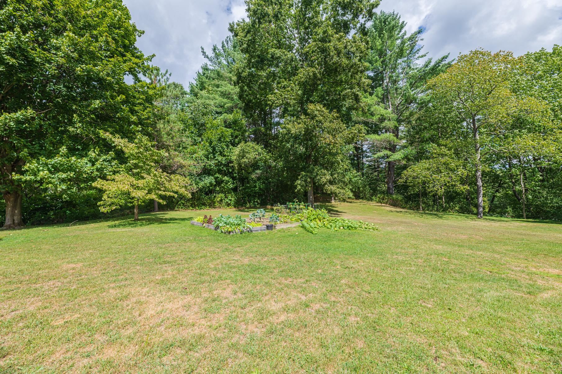6265 Vt Route 7a Property Photo 25