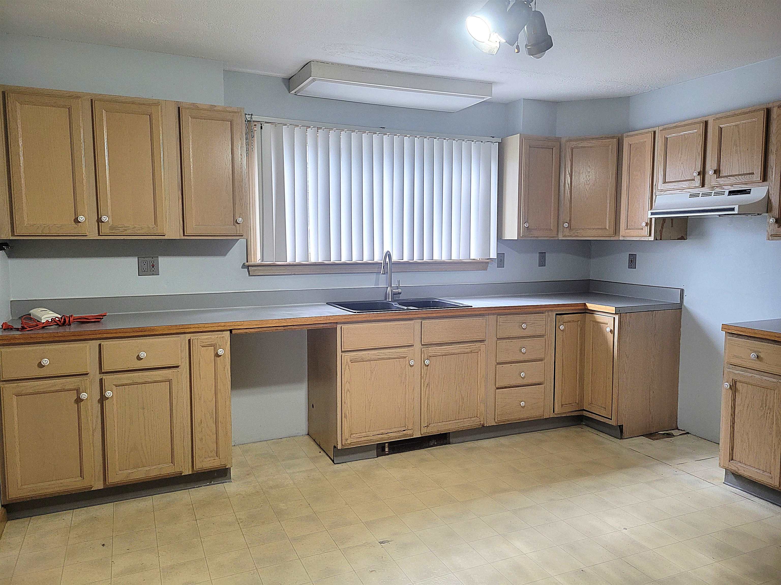 185 Park Street Property Photo 3