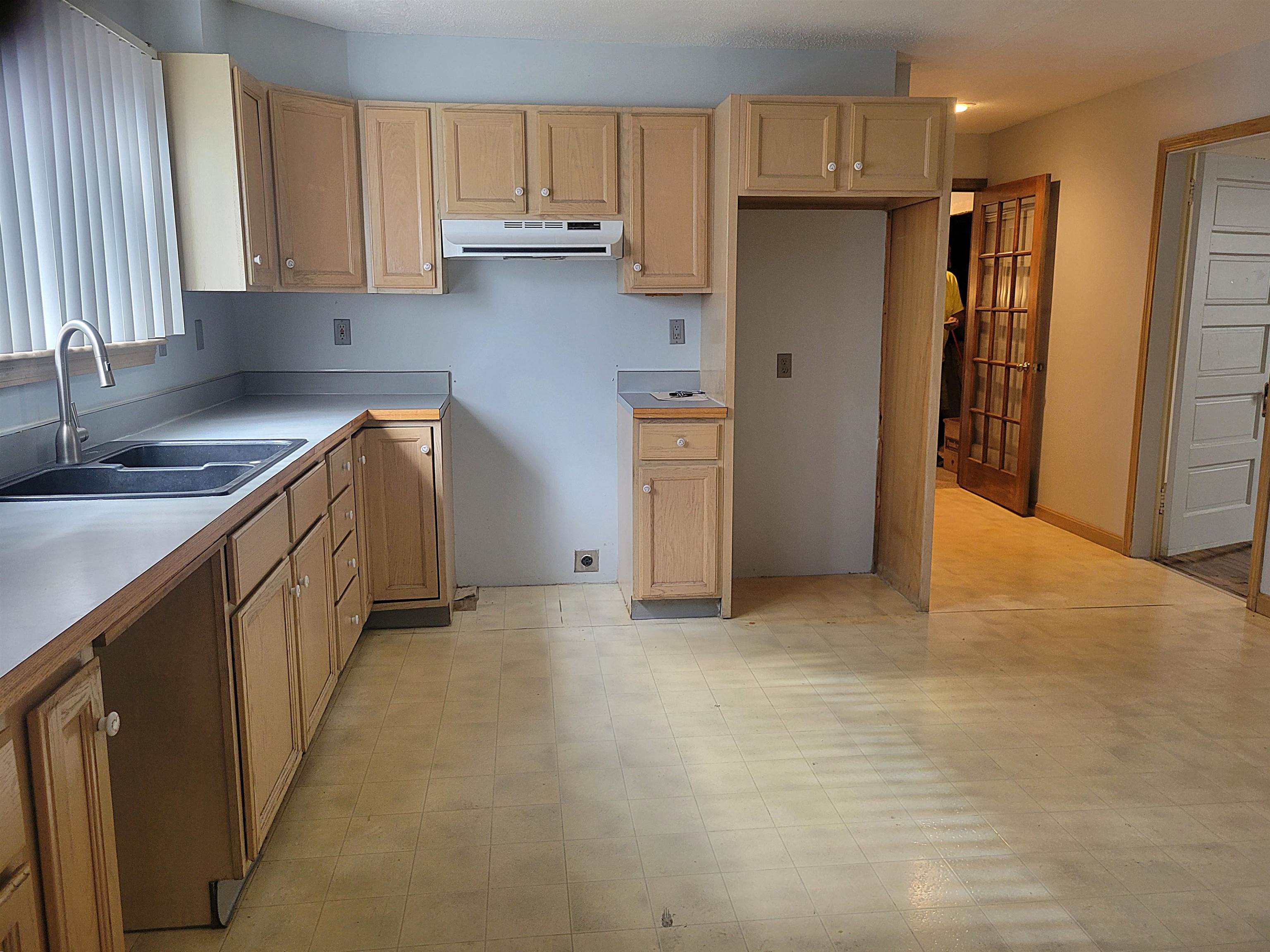 185 Park Street Property Photo 4