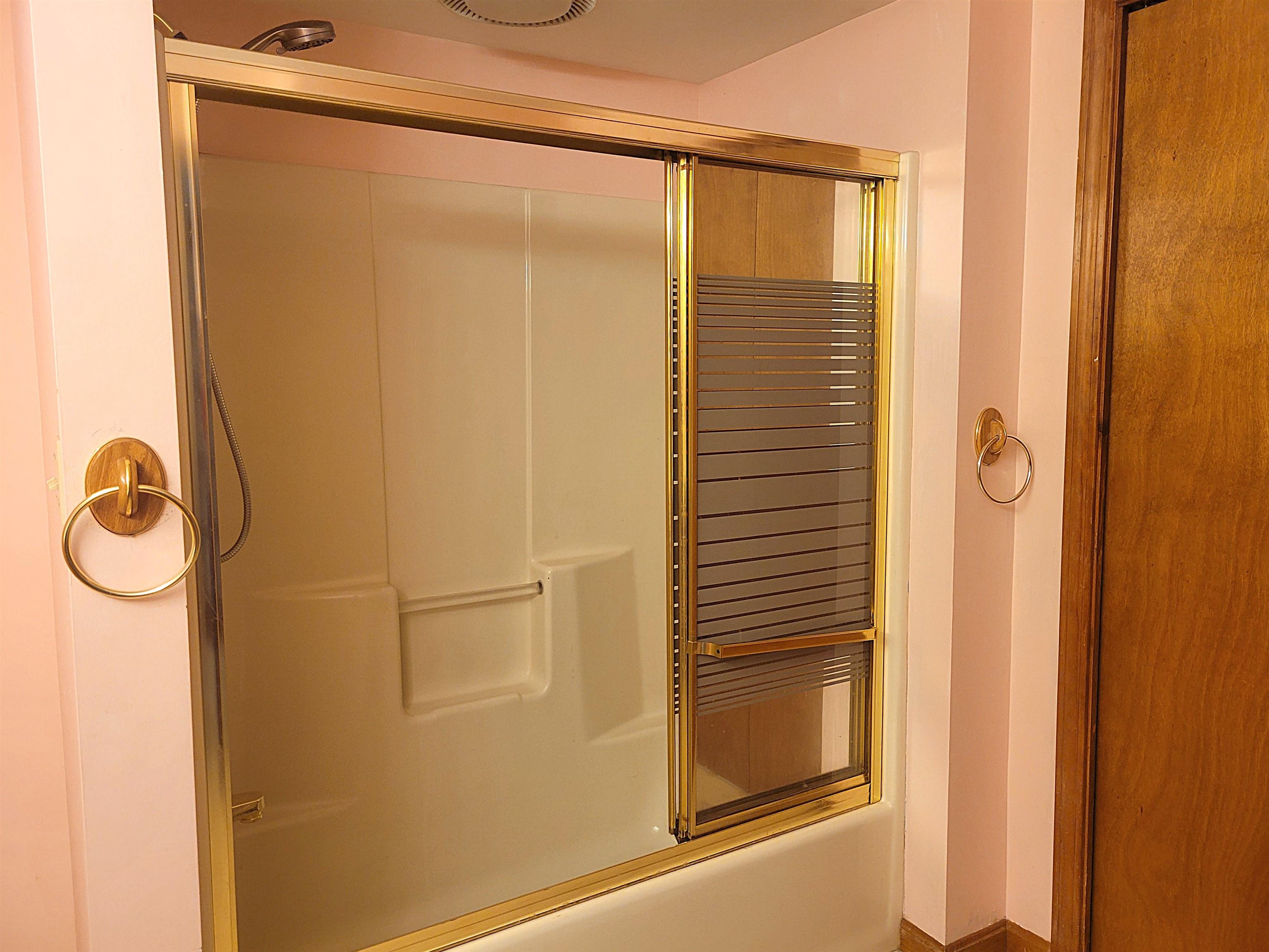 185 Park Street Property Photo 10