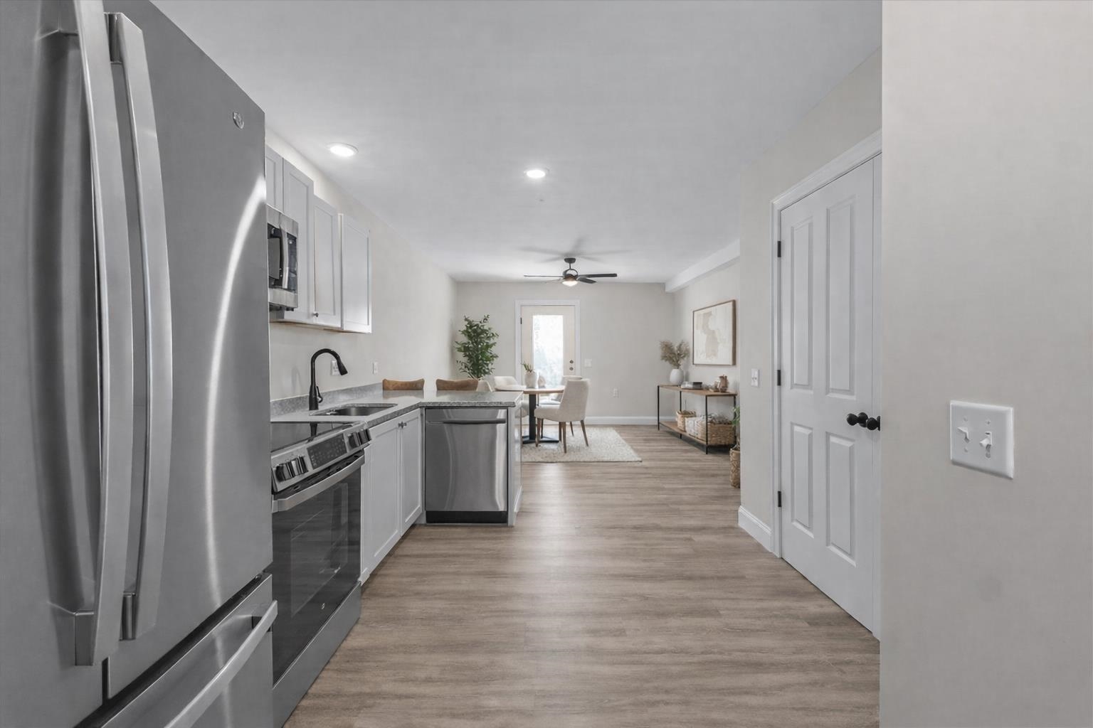 7 Willys Lane Property Photo 3