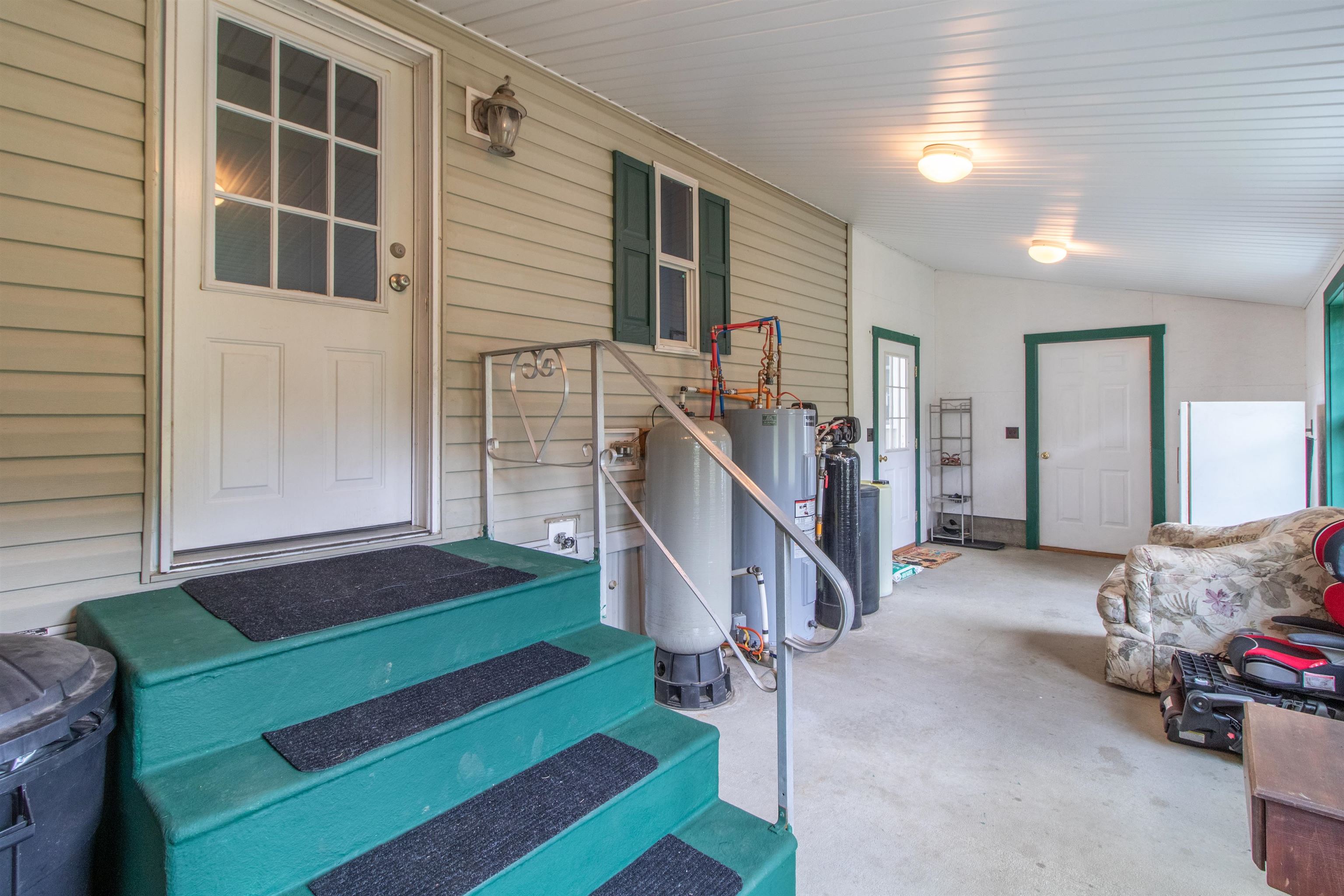 99 River Road Property Photo 28