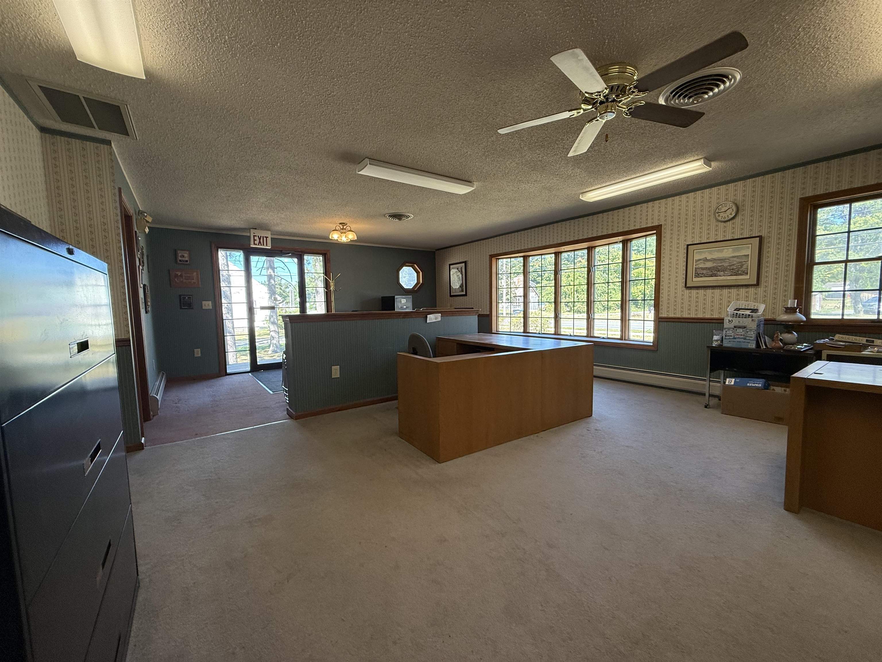 21a Preston Lane Property Photo 4