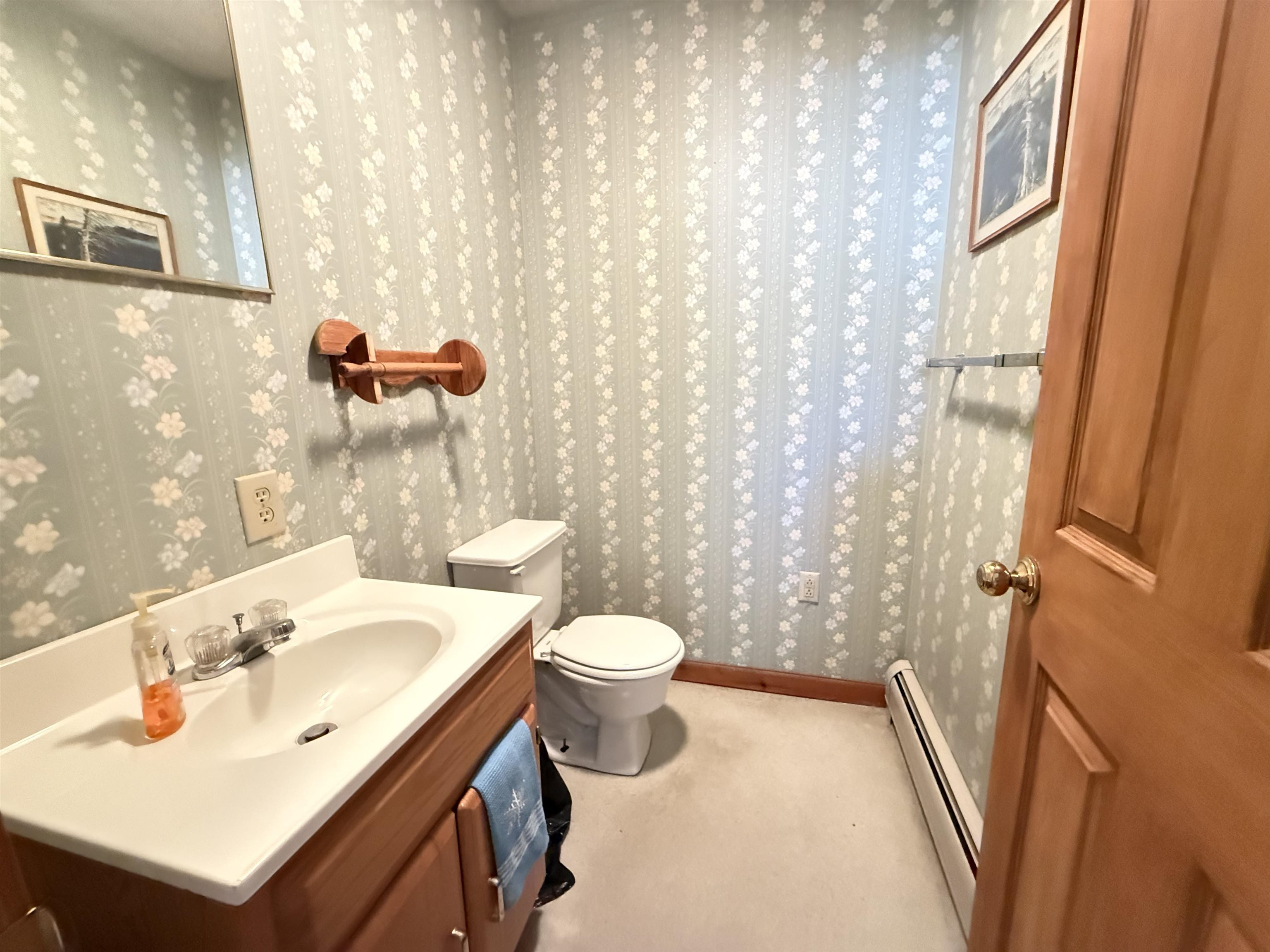 21a Preston Lane Property Photo 8