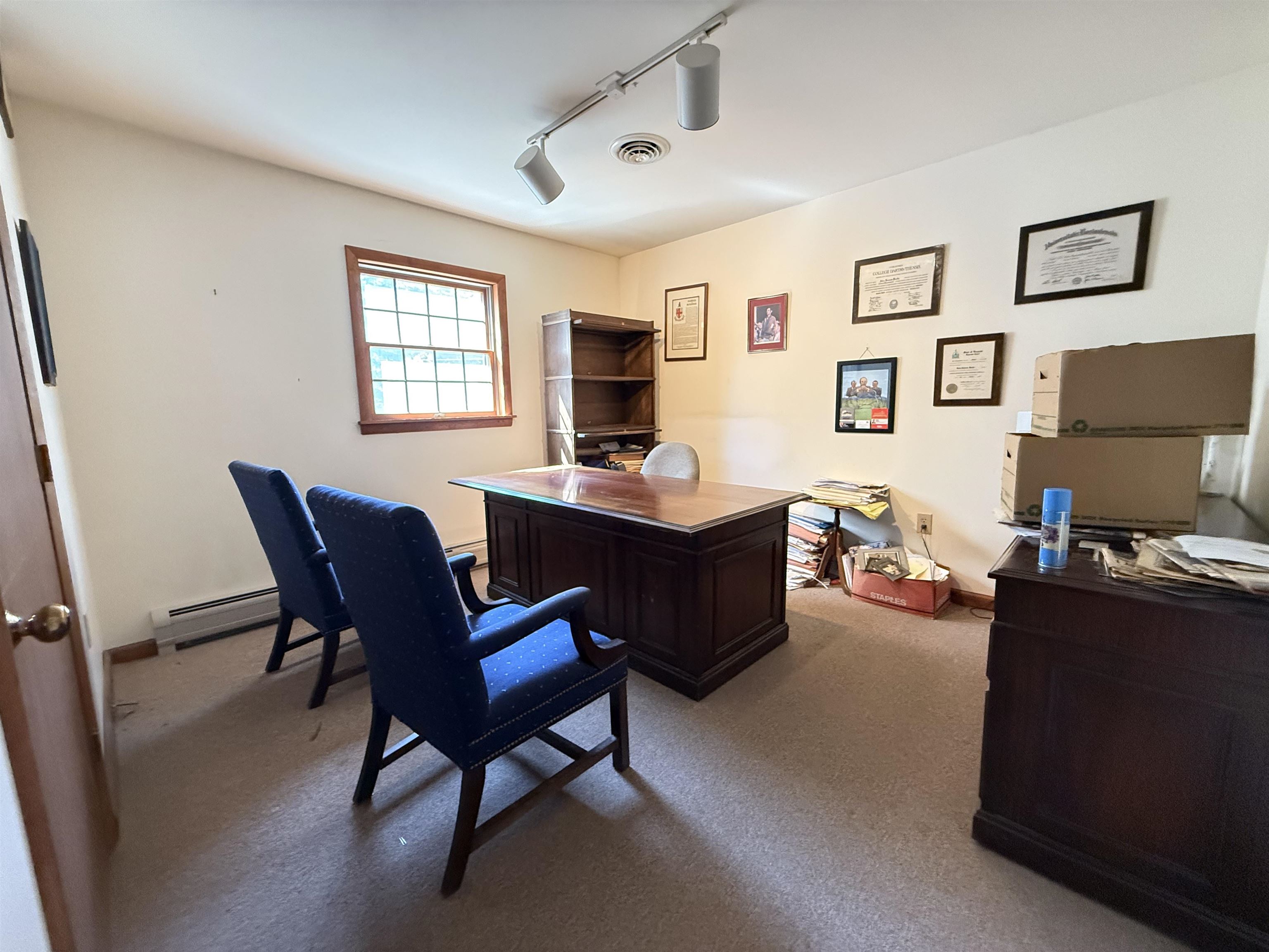 21a Preston Lane Property Photo 10