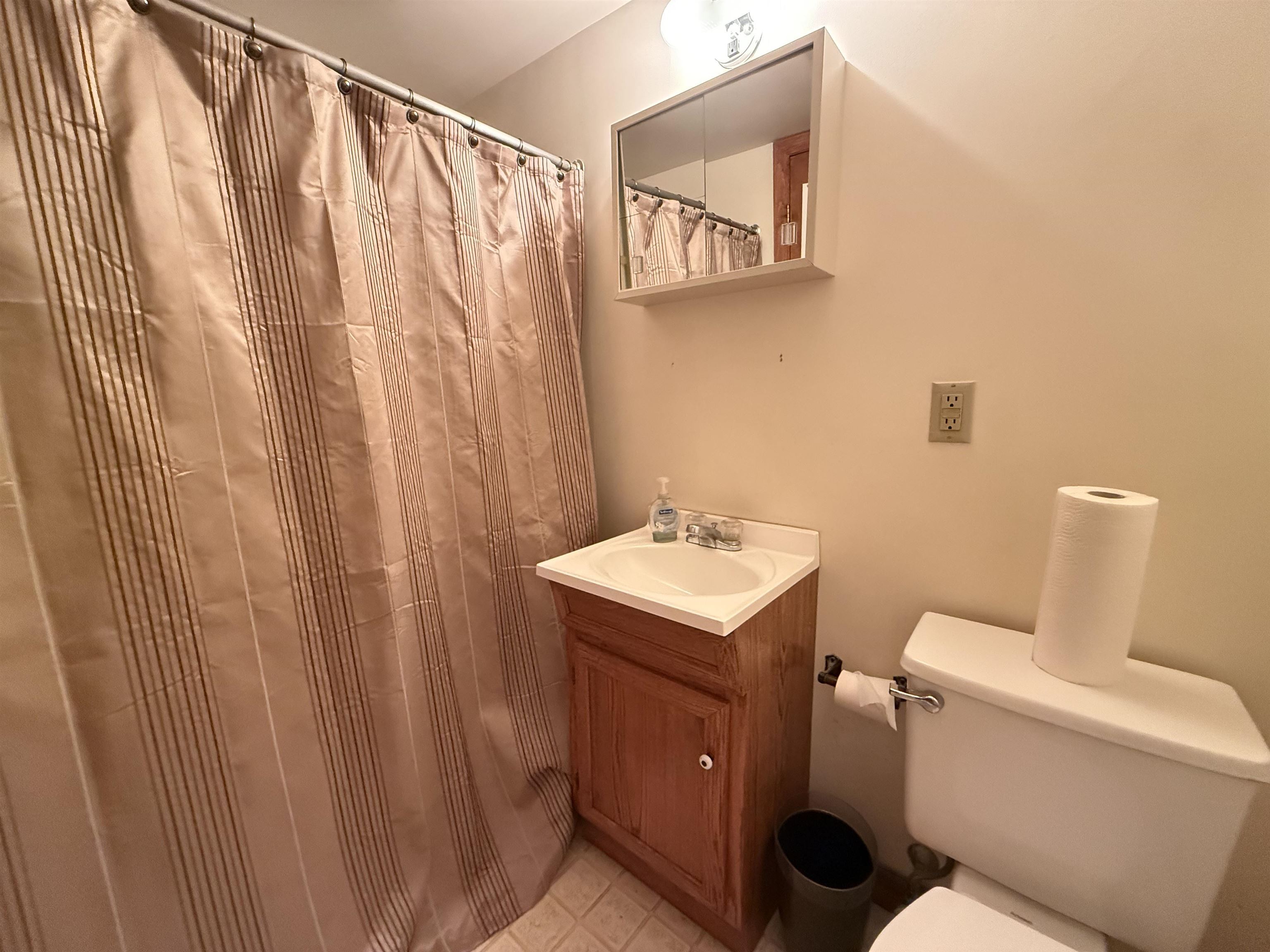 21a Preston Lane Property Photo 11