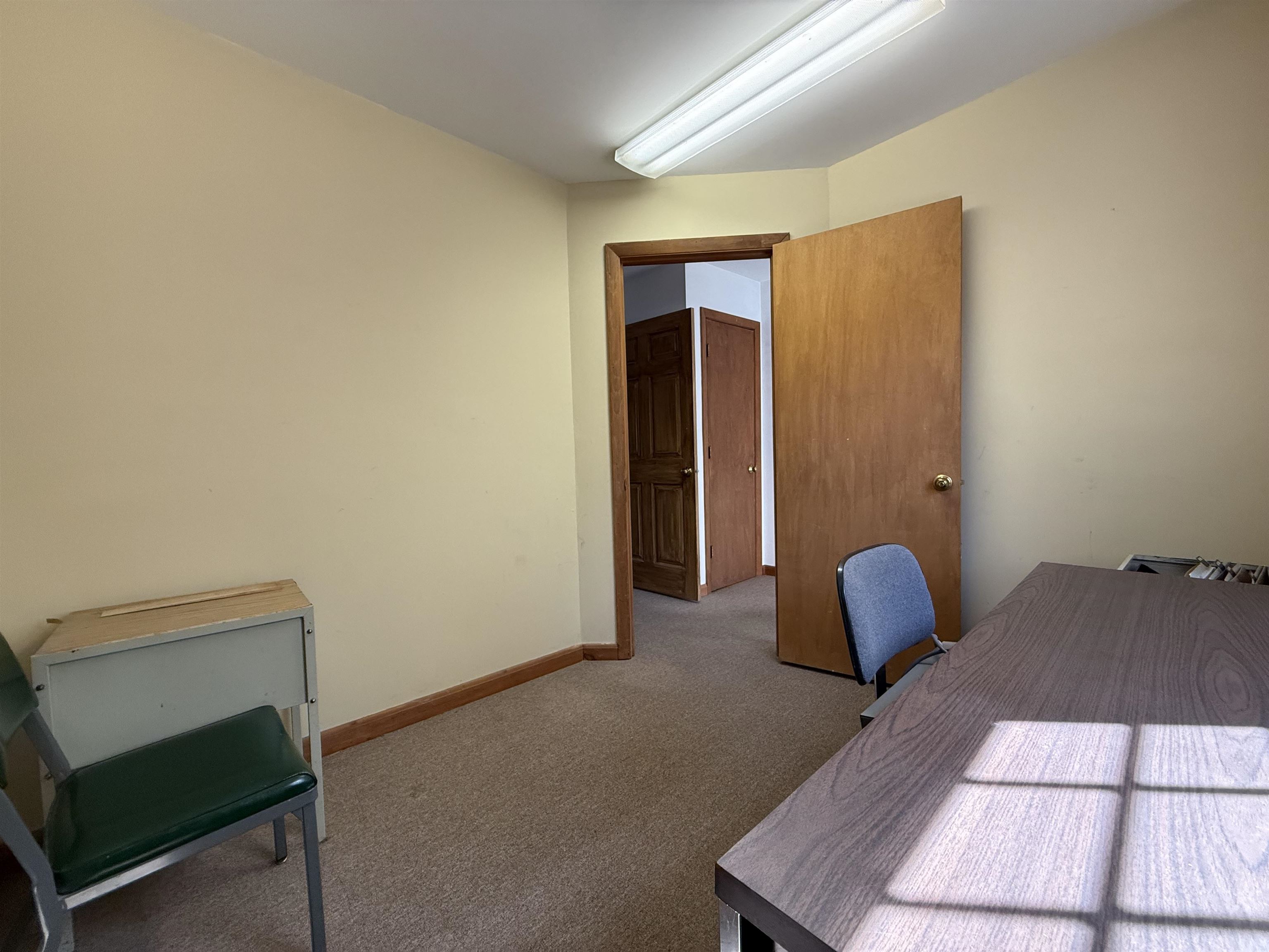 21a Preston Lane Property Photo 14