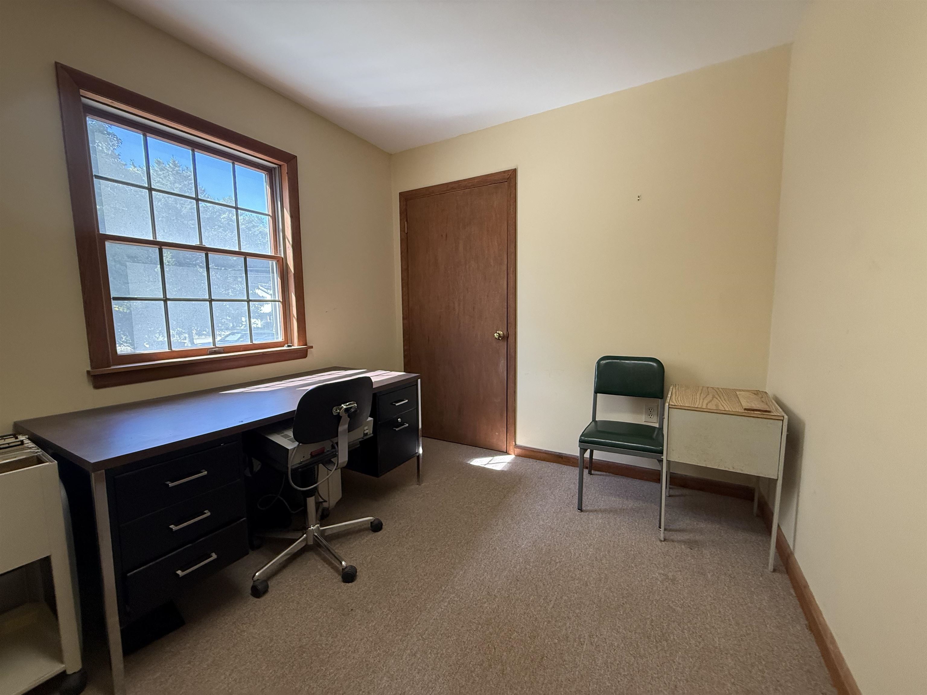 21a Preston Lane Property Photo 15