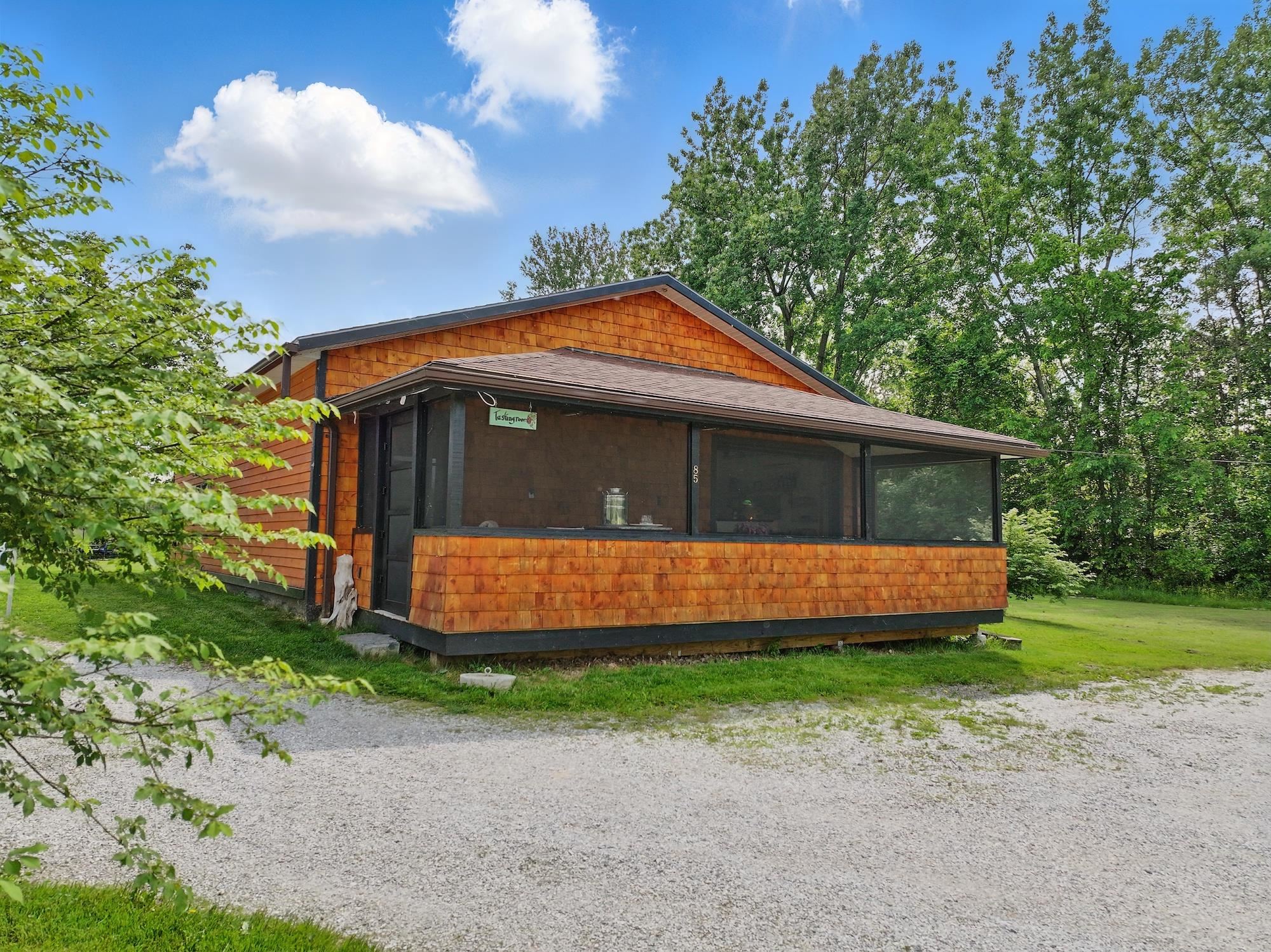 85 Shrine Road Property Photo 6