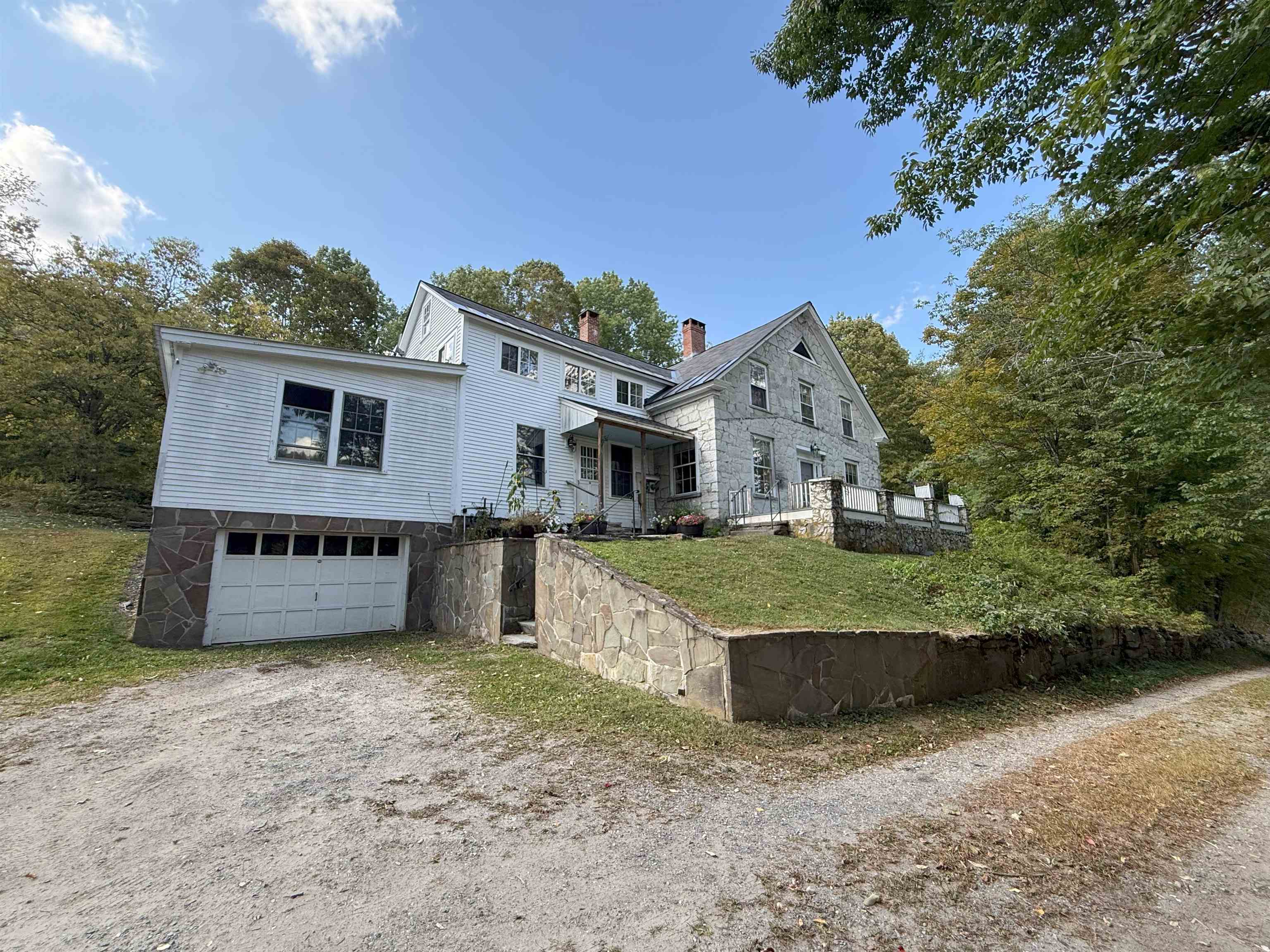 628 Townshend Road Property Photo 5