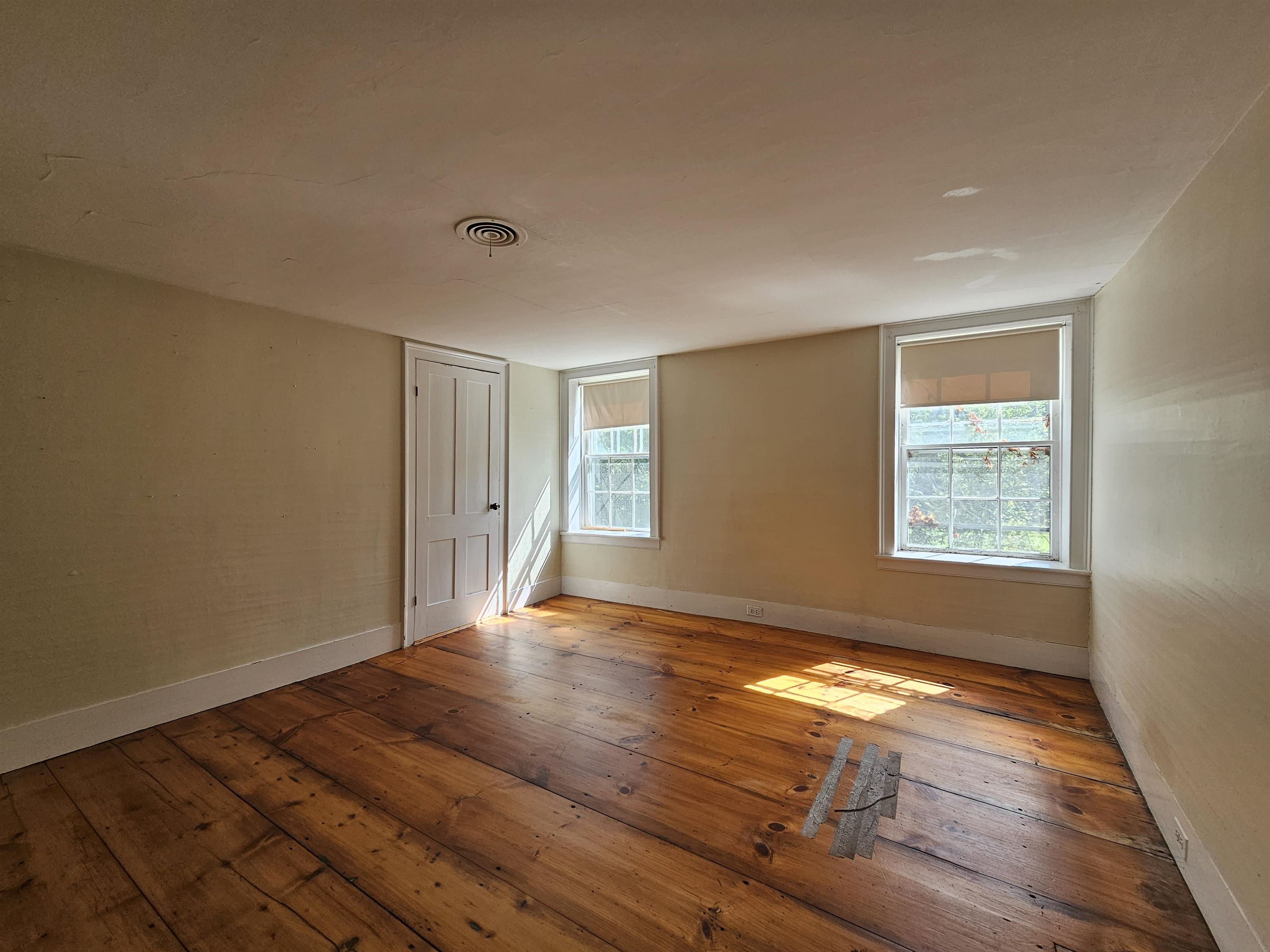 628 Townshend Road Property Photo 25