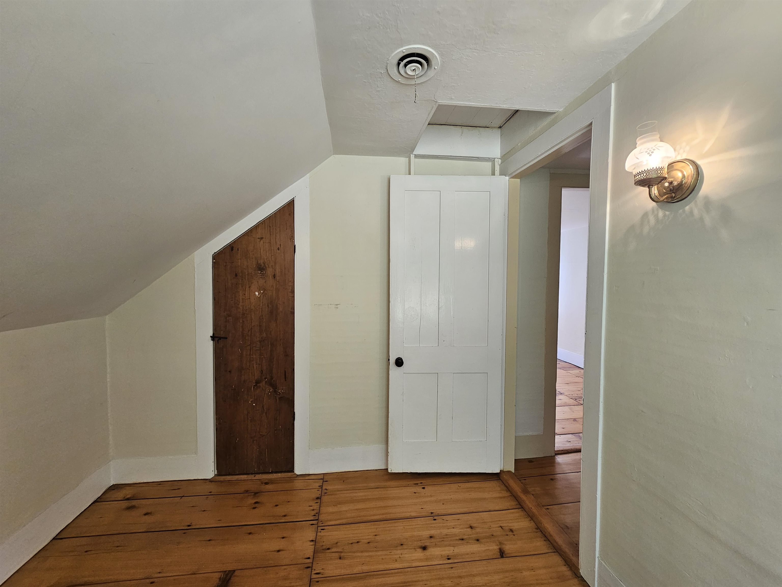 628 Townshend Road Property Photo 27