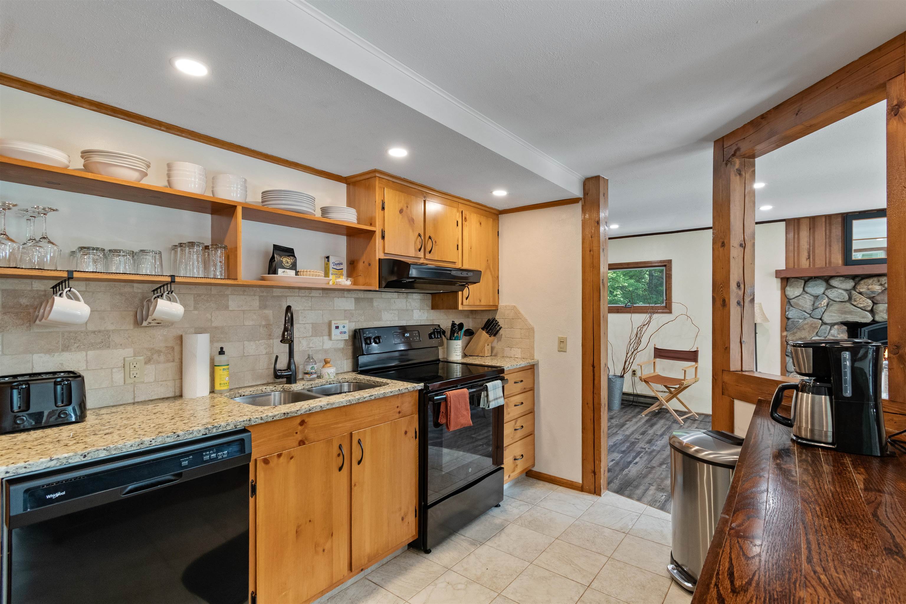 221 Highland Drive Property Photo 18