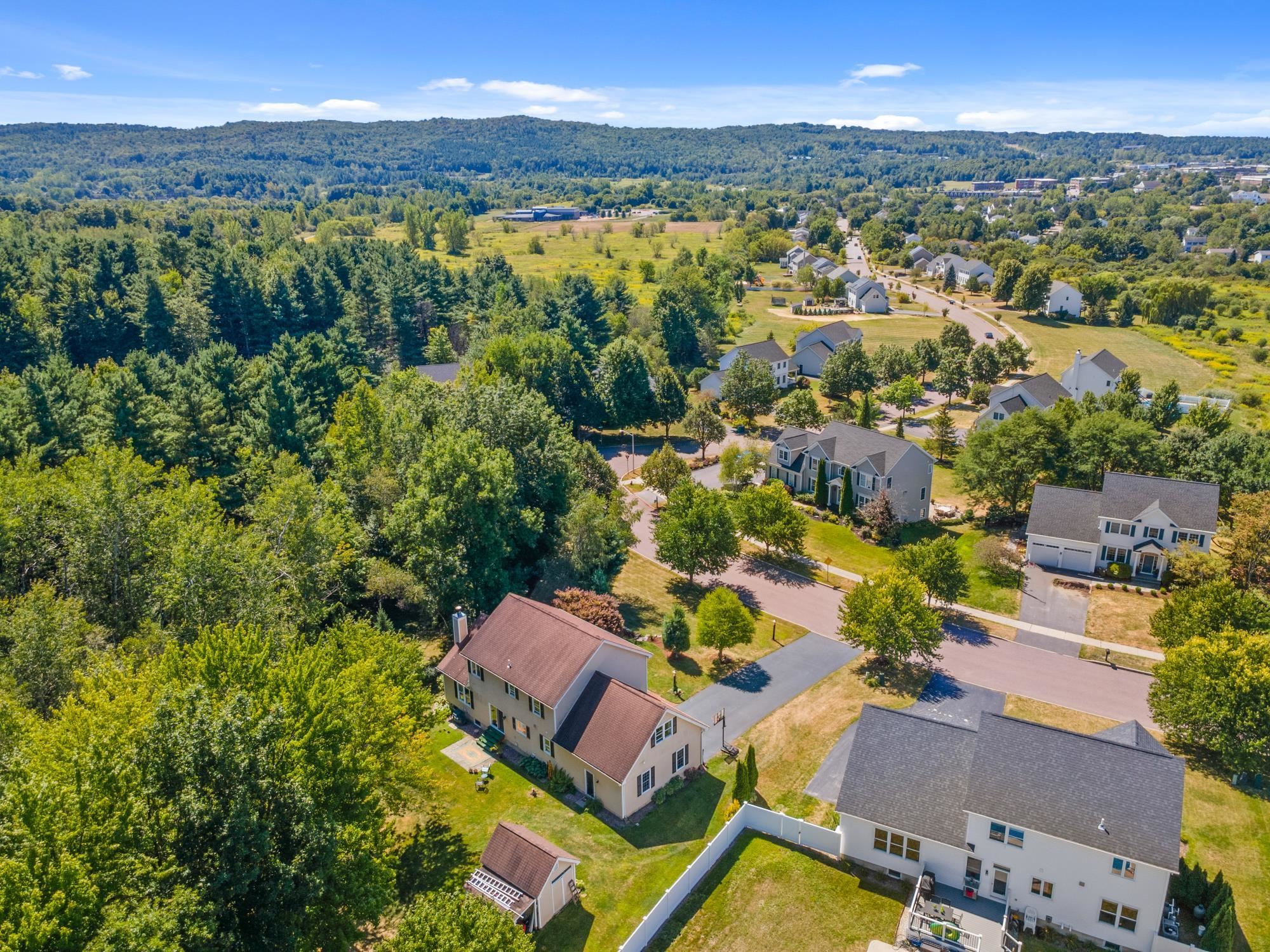 737 Hanon Drive Property Photo 4