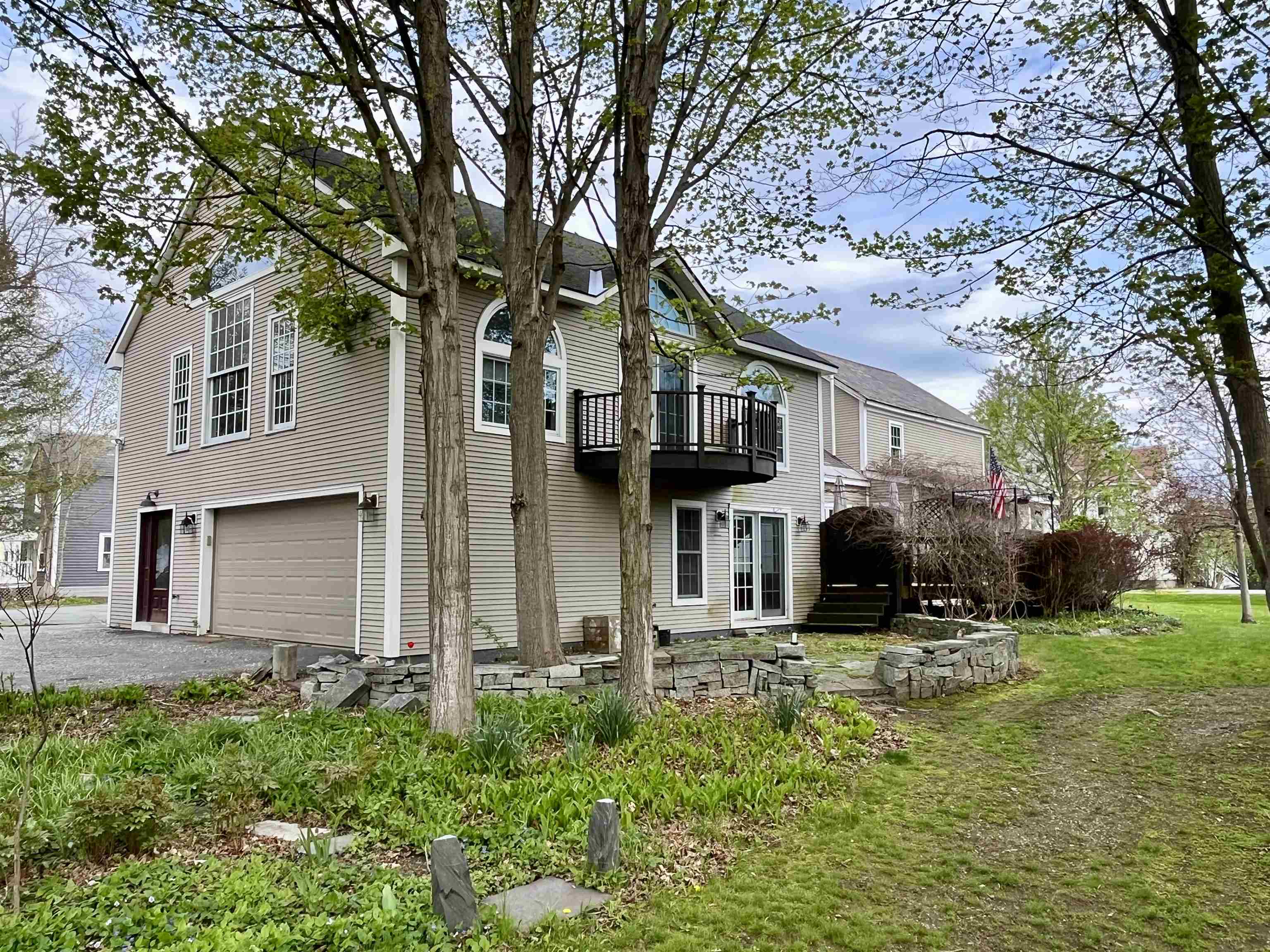 321 Bentley Avenue