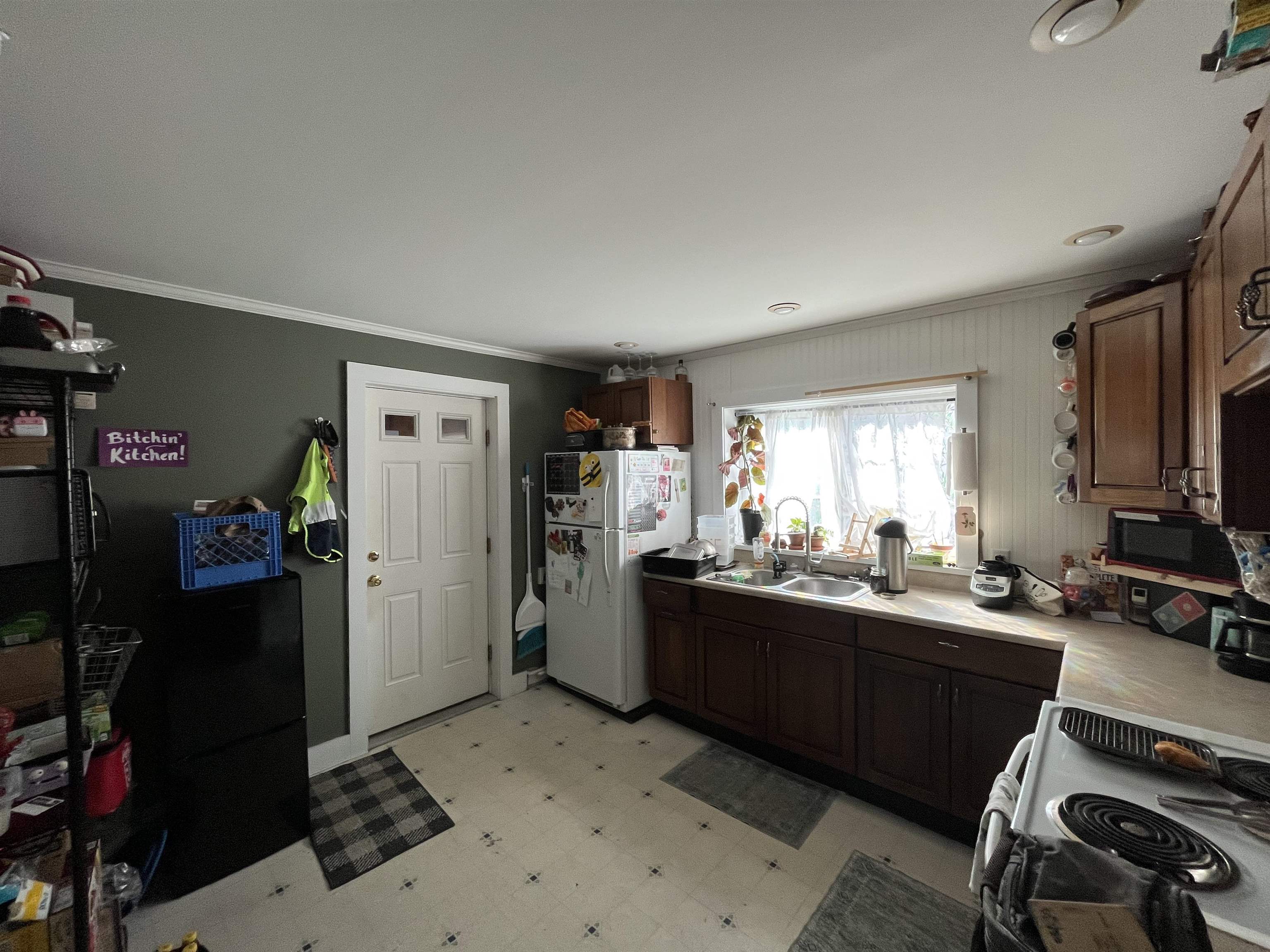 321 Bentley Avenue Property Photo 7