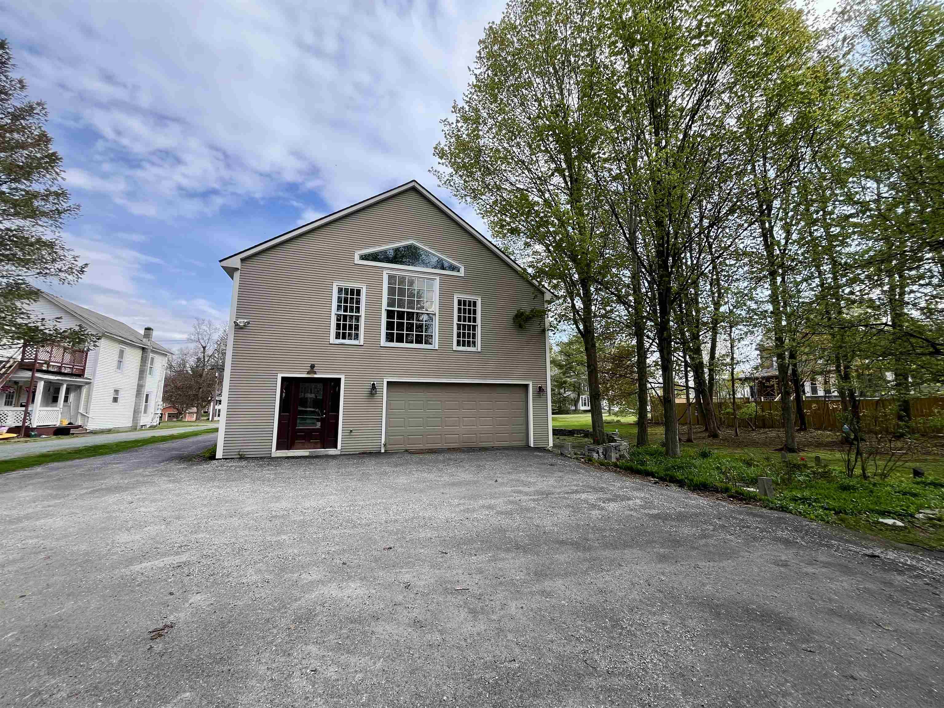 321 Bentley Avenue Property Photo 18