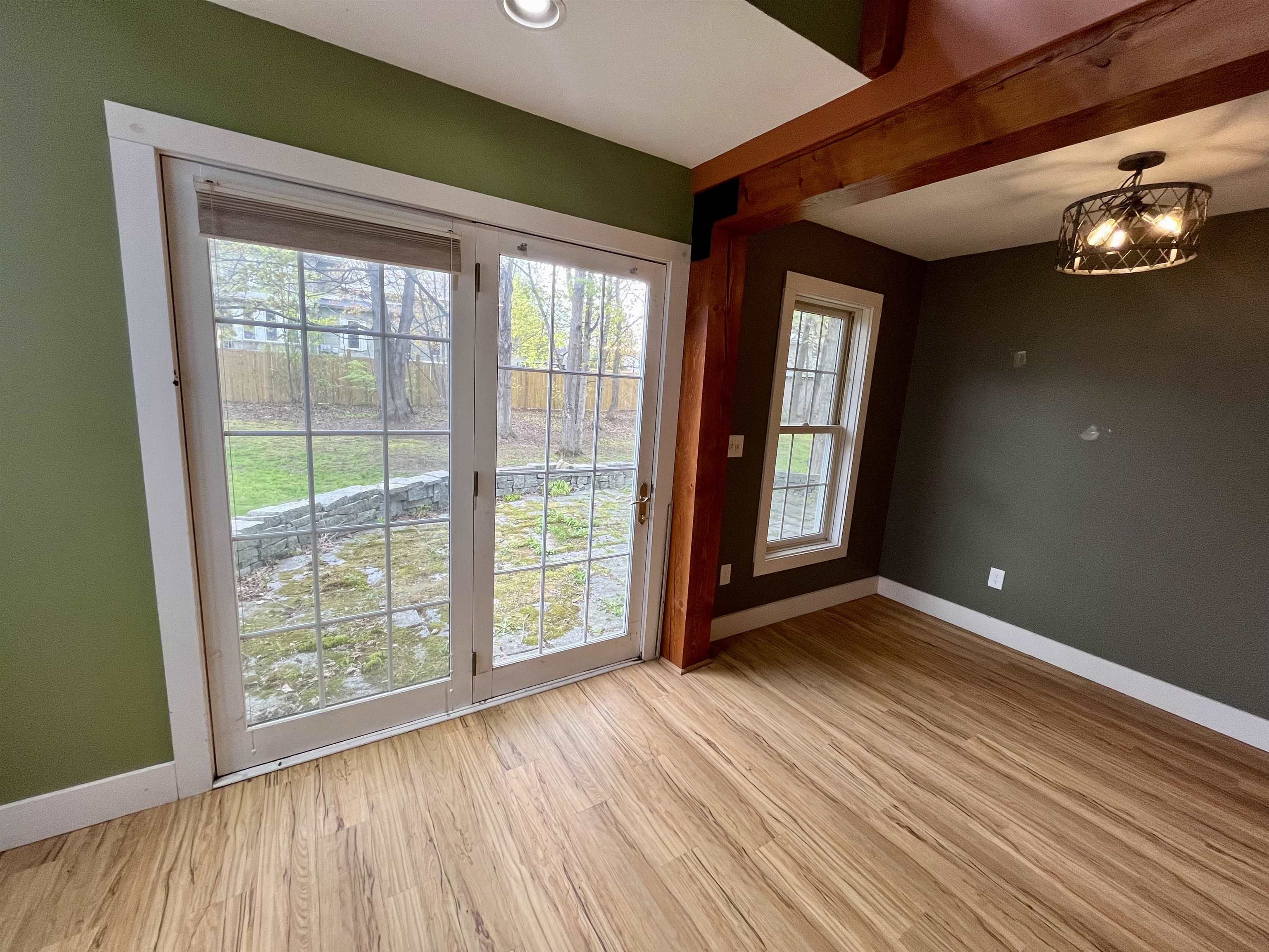 321 Bentley Avenue Property Photo 24