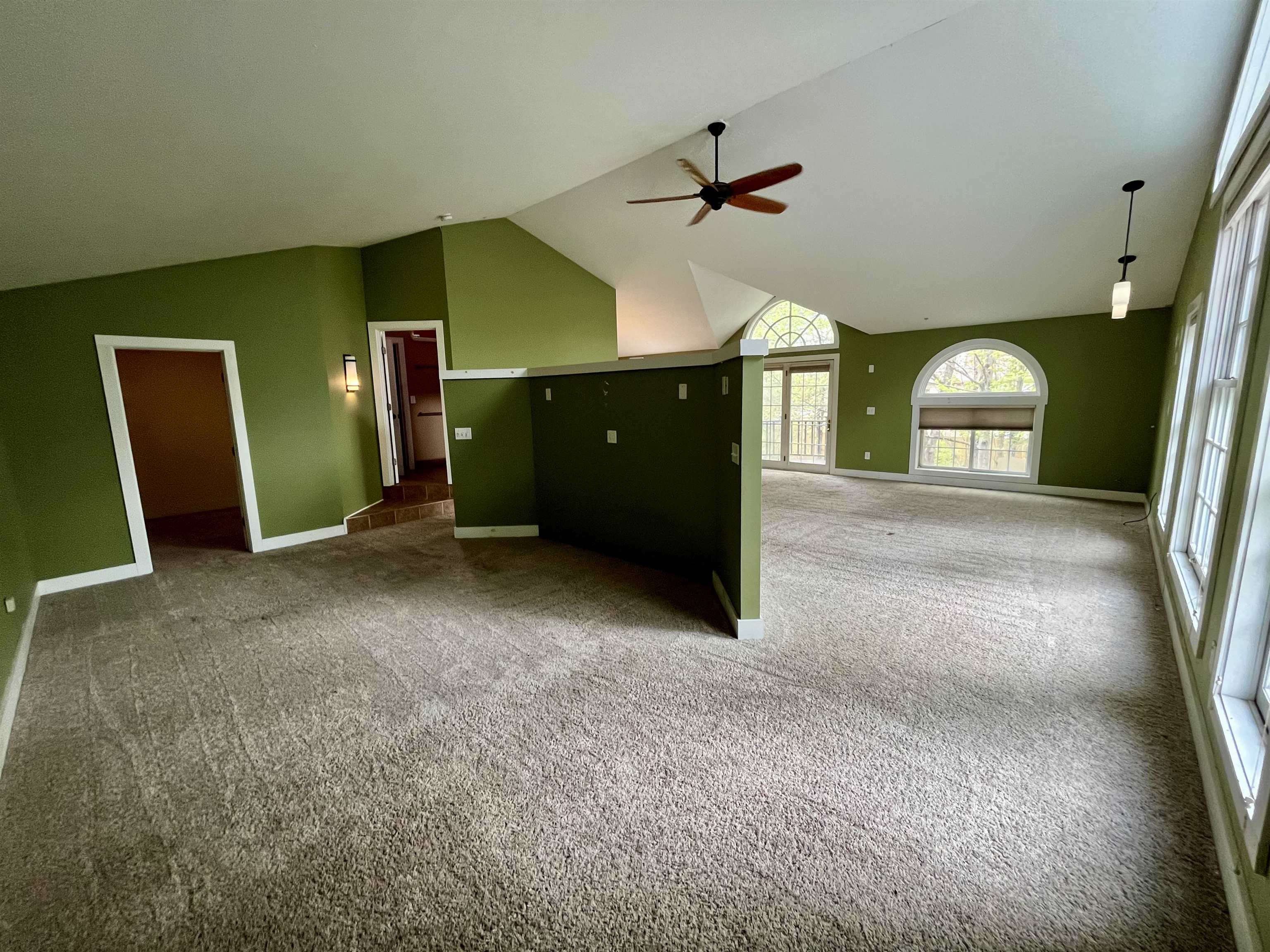 321 Bentley Avenue Property Photo 28