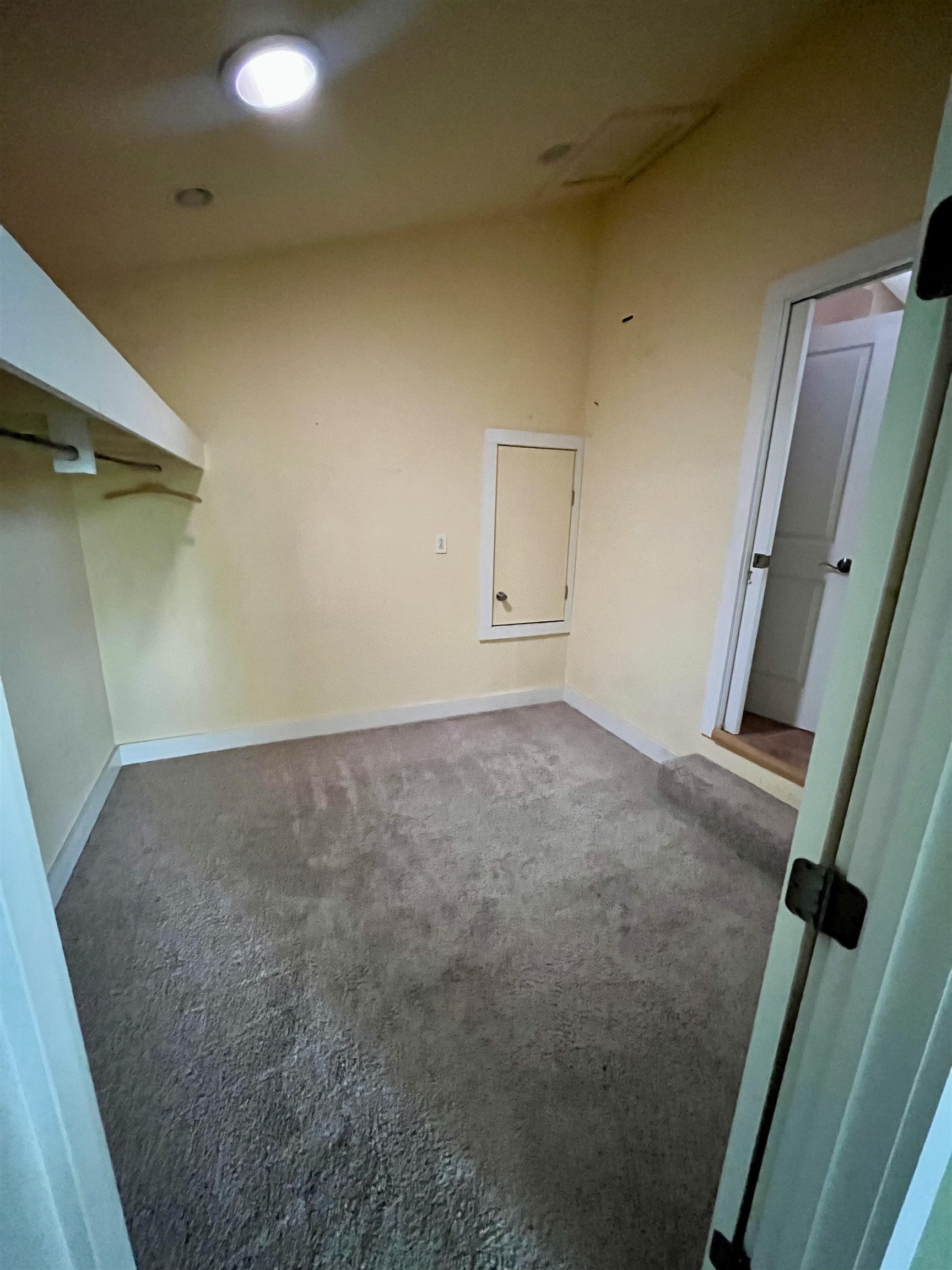 321 Bentley Avenue Property Photo 30