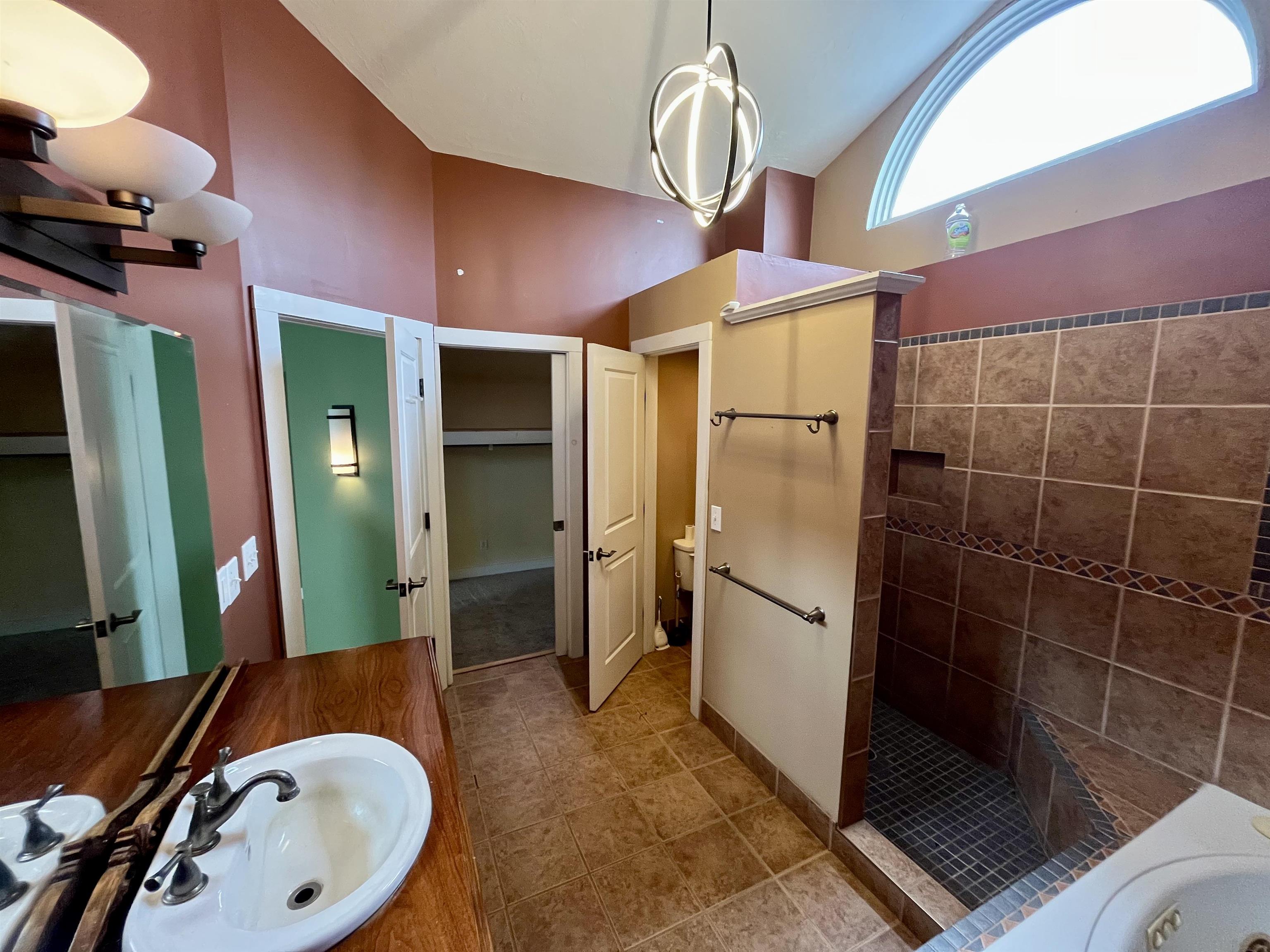 321 Bentley Avenue Property Photo 31