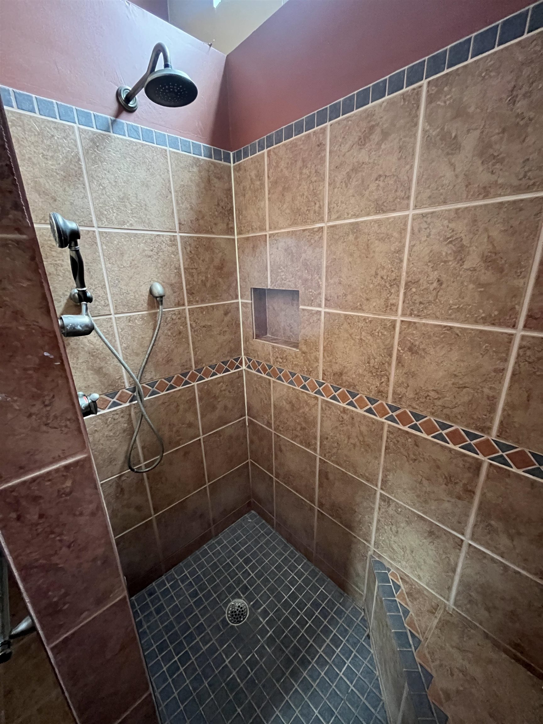 321 Bentley Avenue Property Photo 33