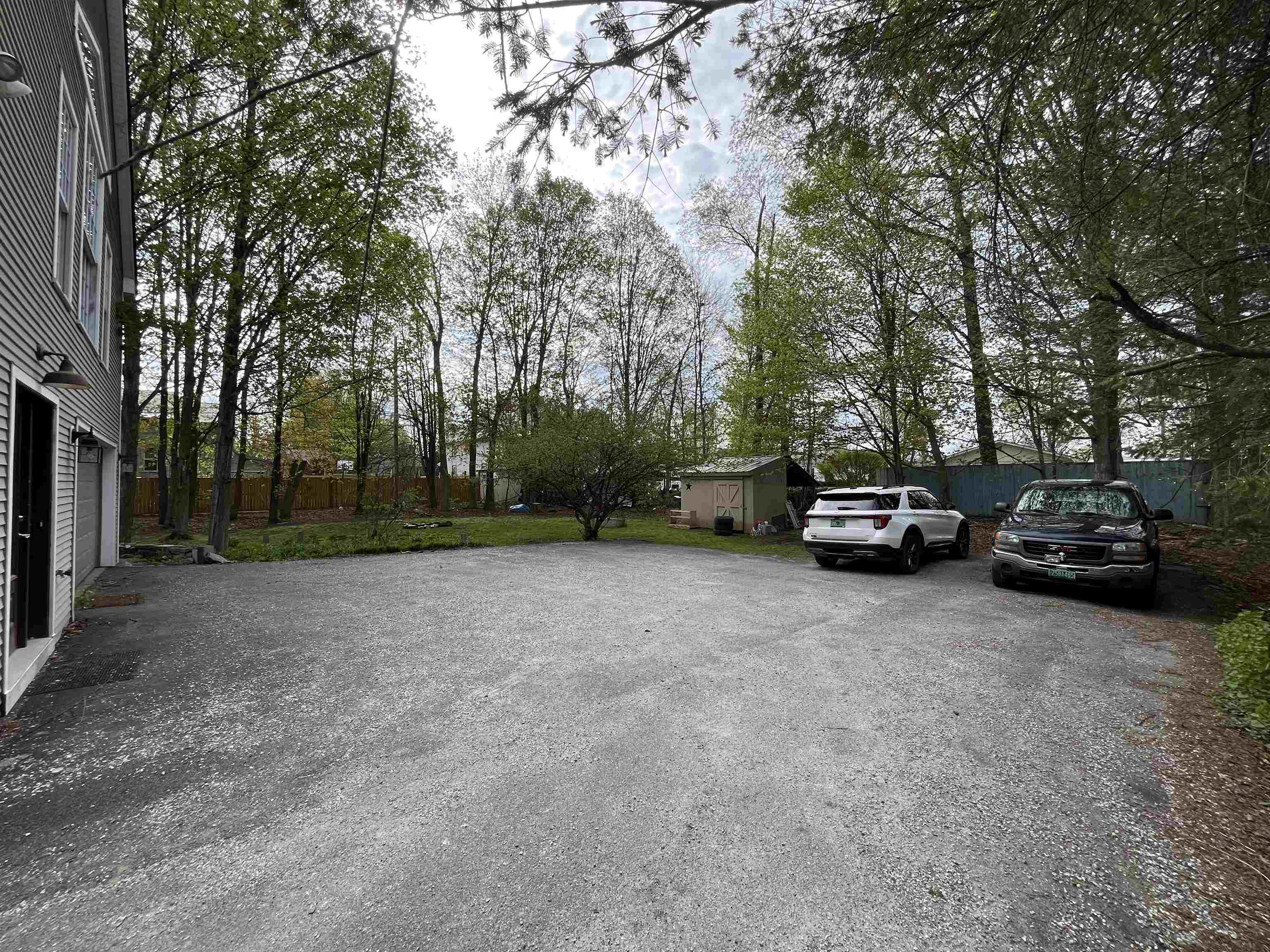 321 Bentley Avenue Property Photo 36