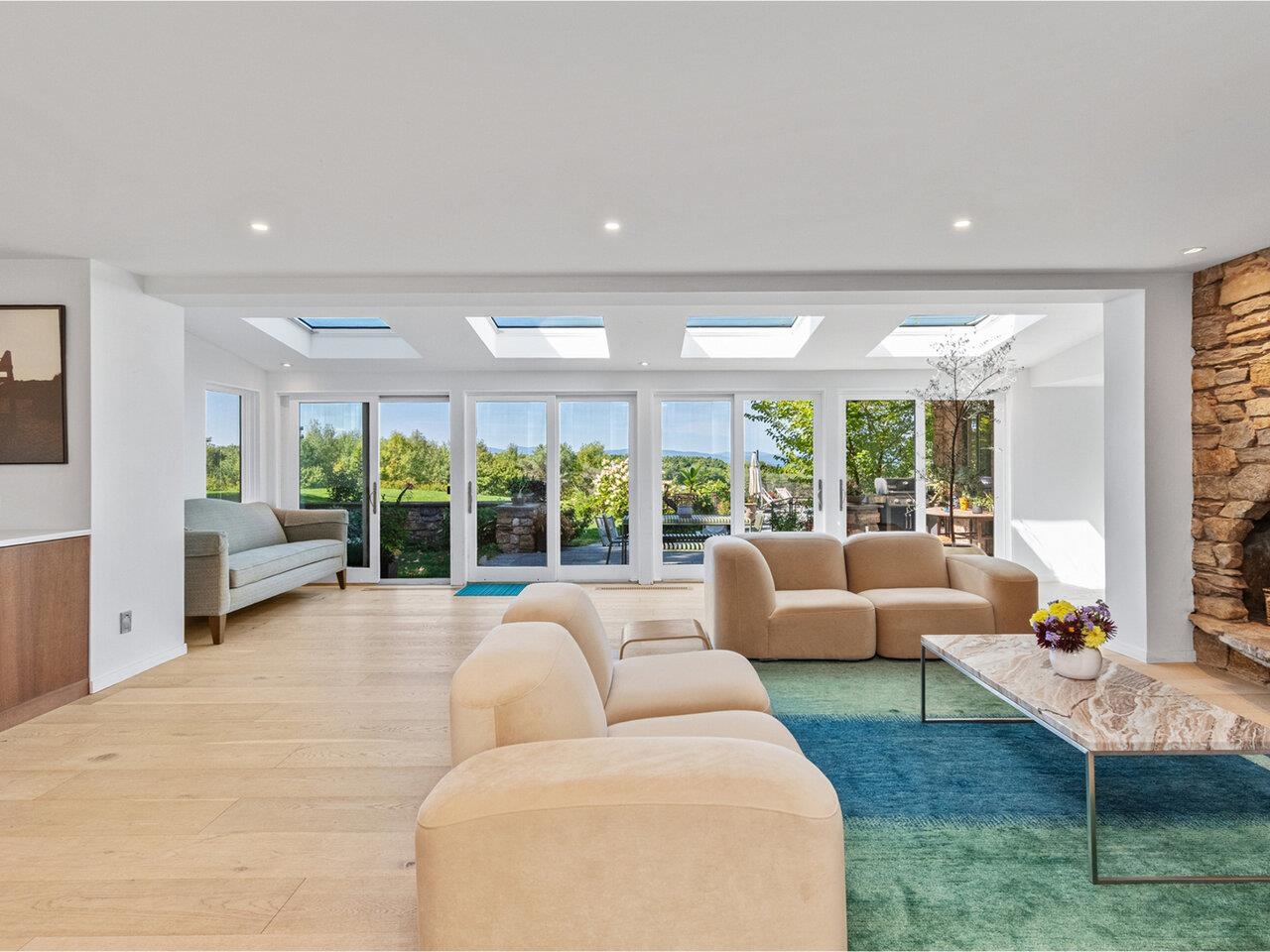 1855 Spear Street Property Photo 23