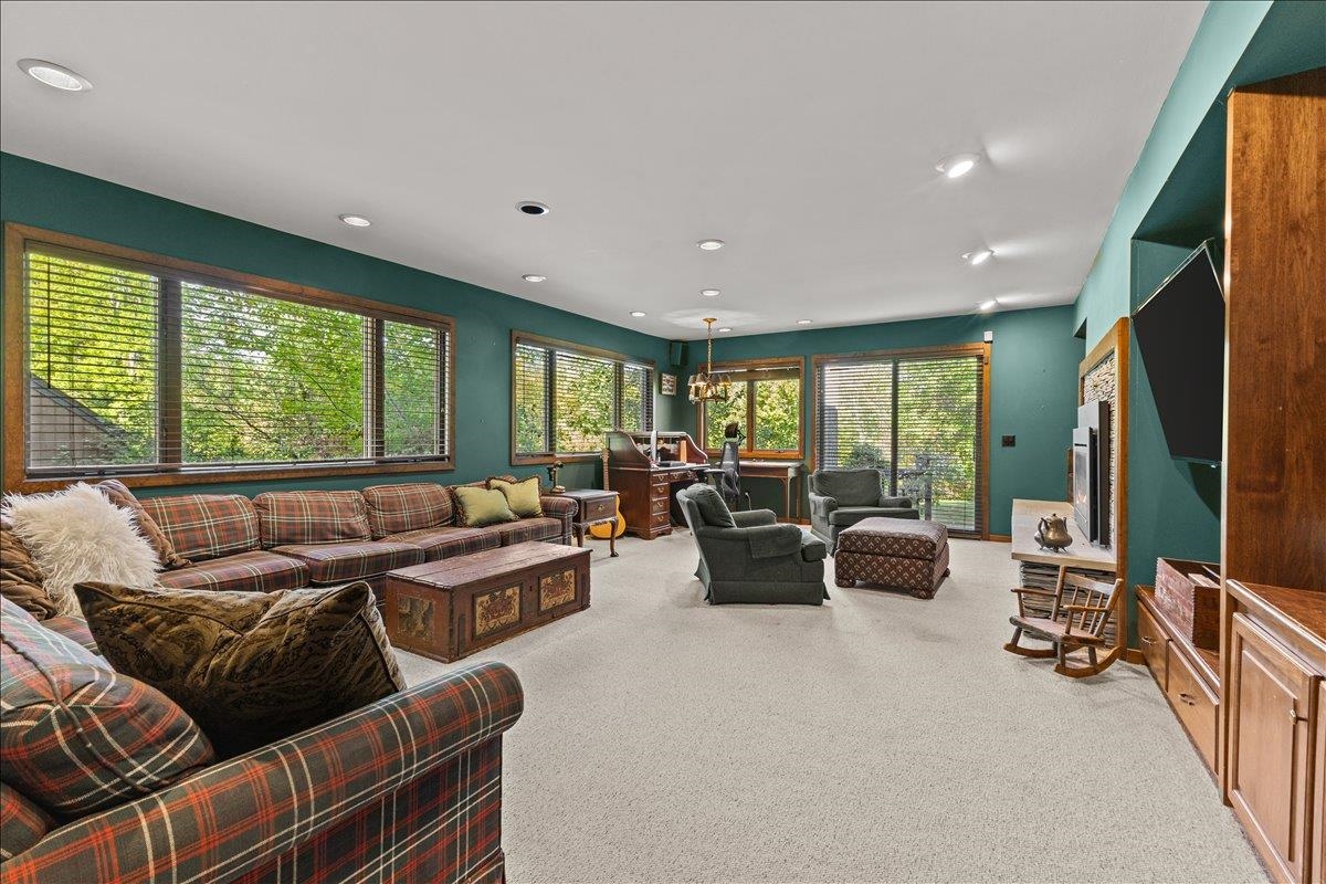 615 Field Road Property Photo 20
