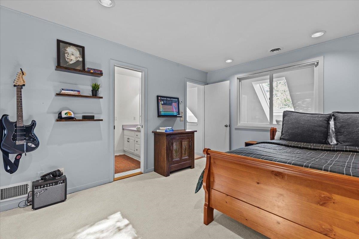 615 Field Road Property Photo 37