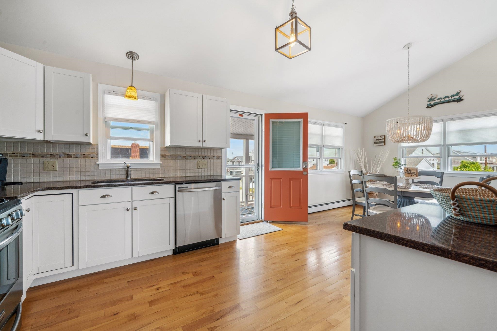131 Franklin Street Property Photo 6