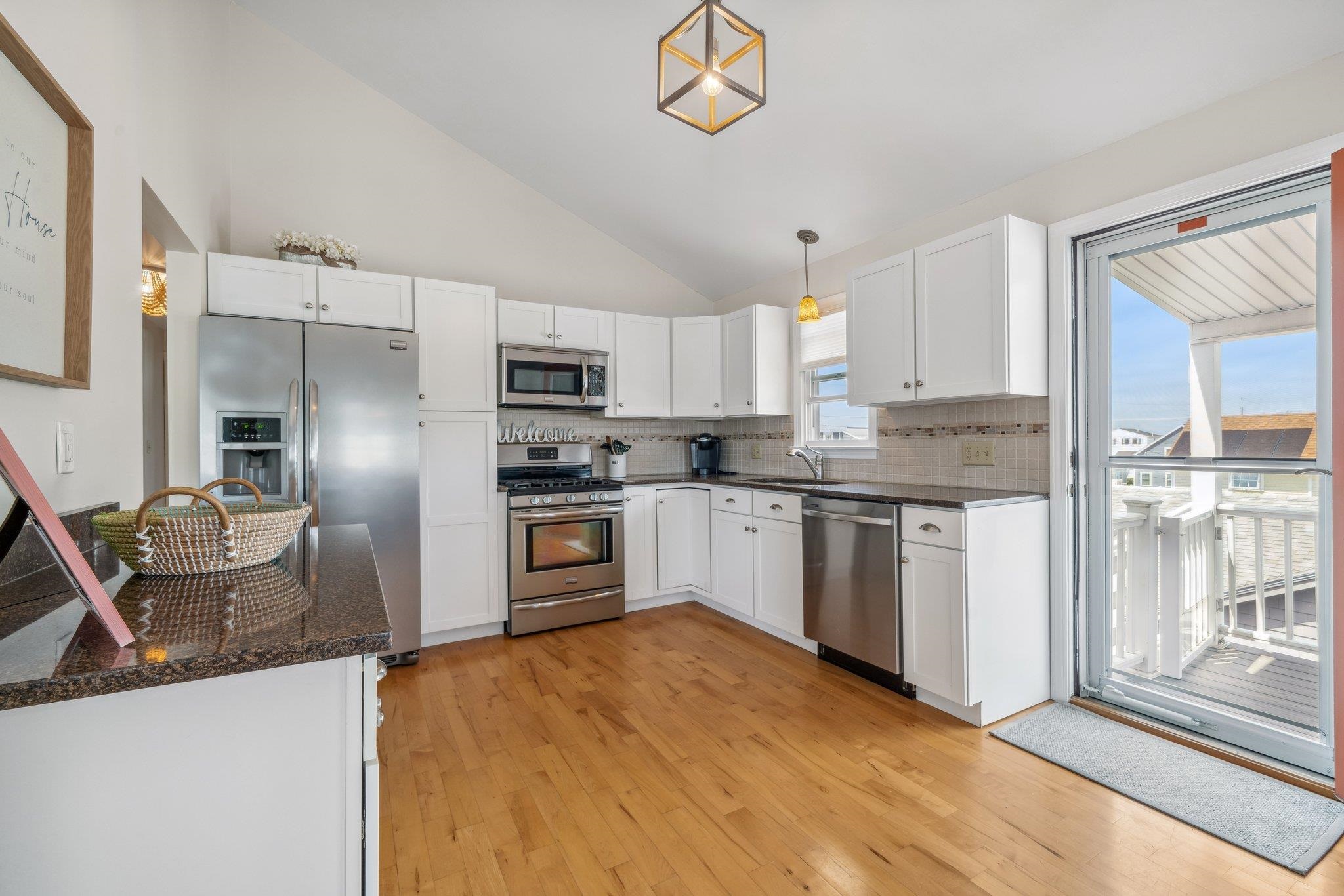 131 Franklin Street Property Photo 9