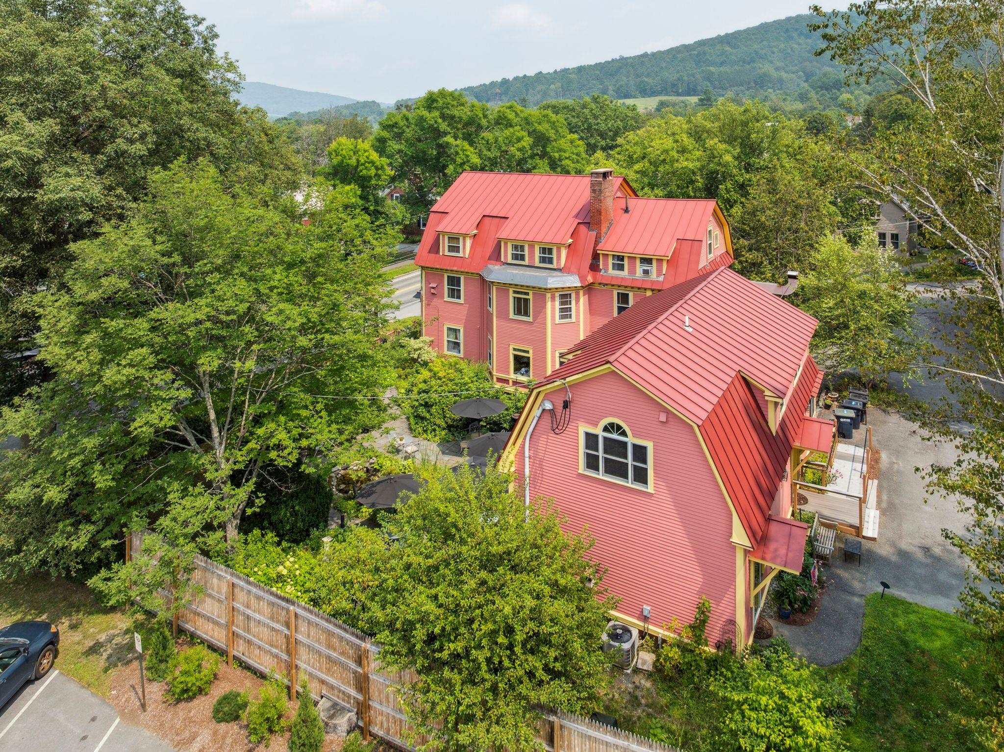 41 Pleasant Street Property Photo 3