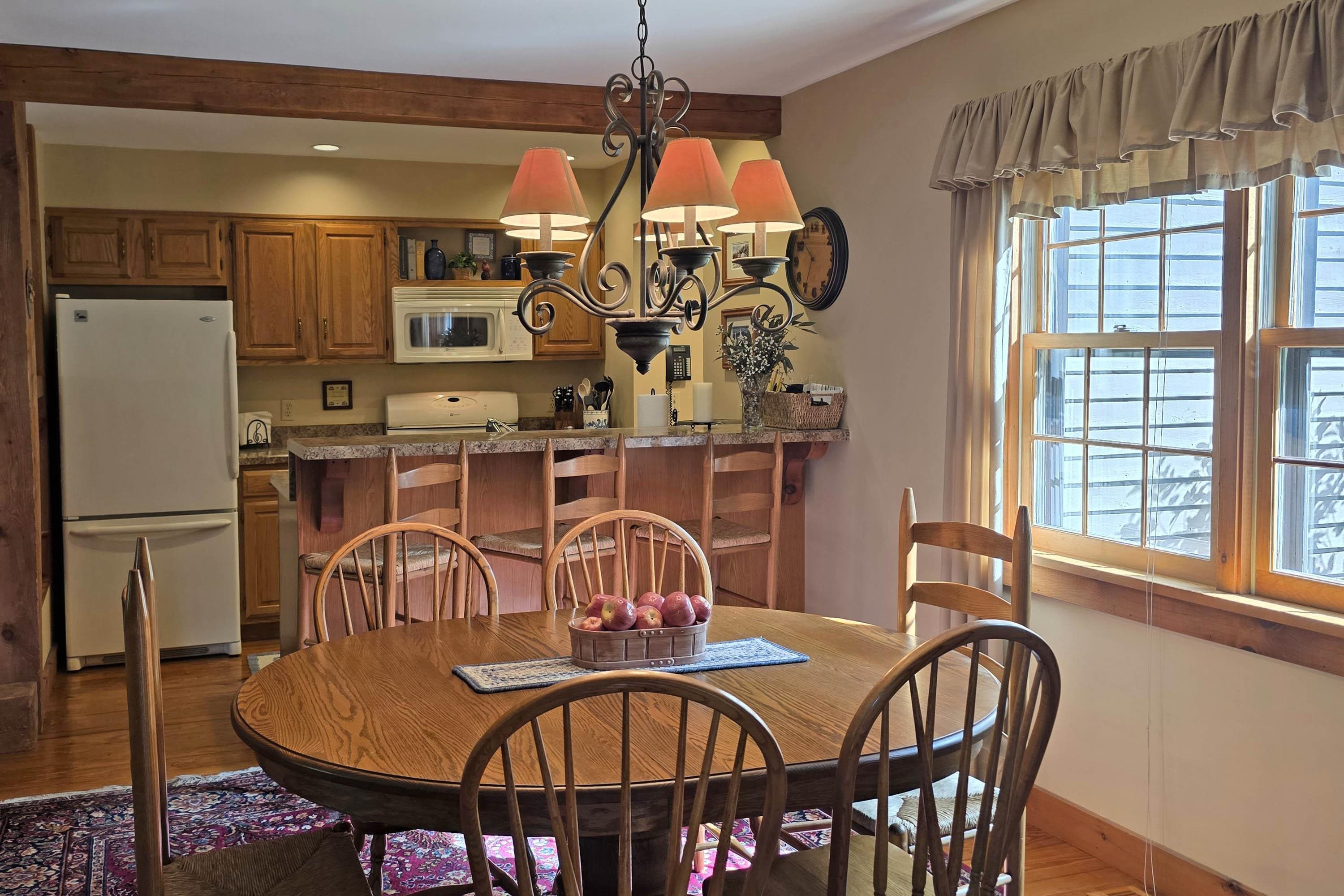 1382 Grassy Brook Road Property Photo 14