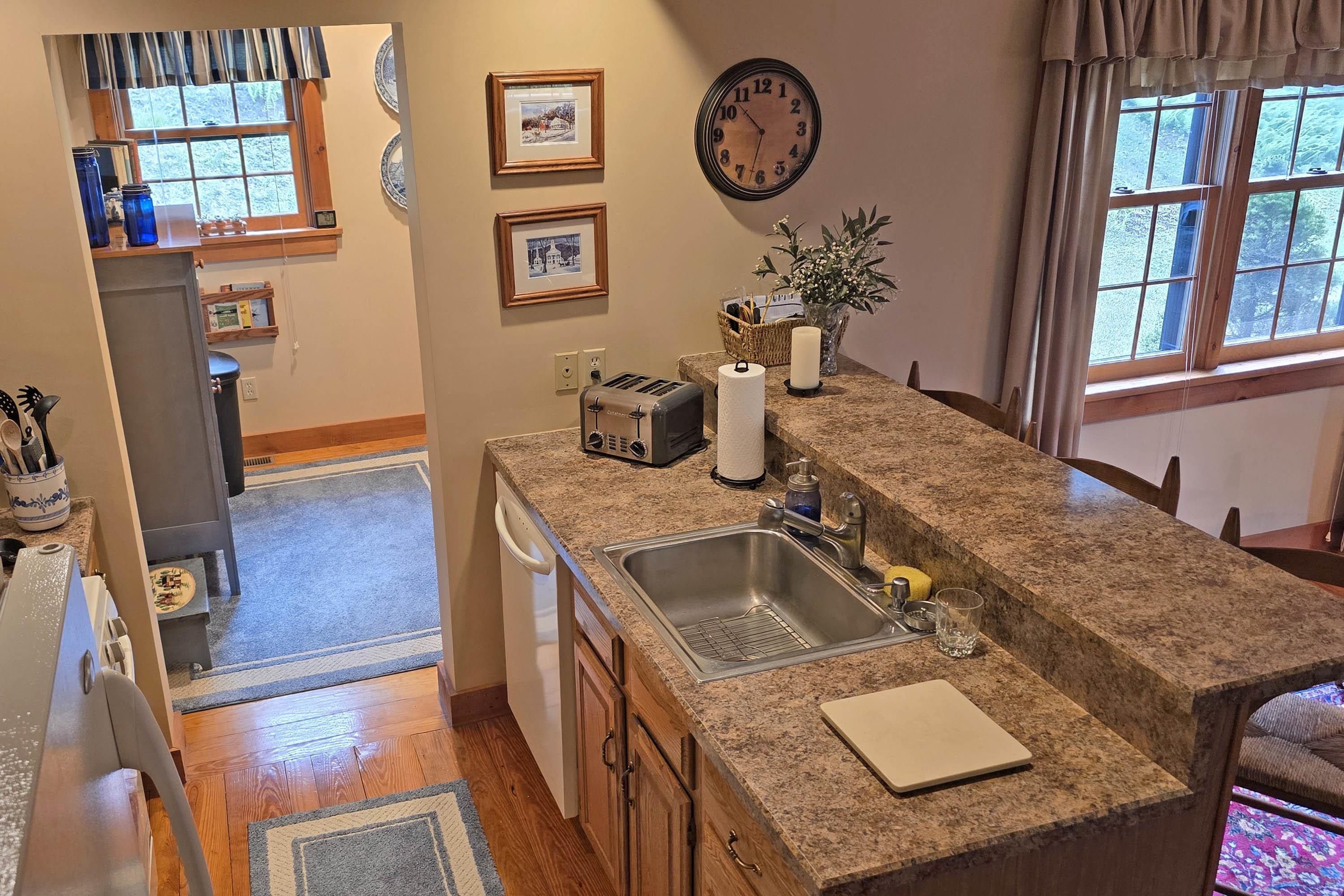 1382 Grassy Brook Road Property Photo 17