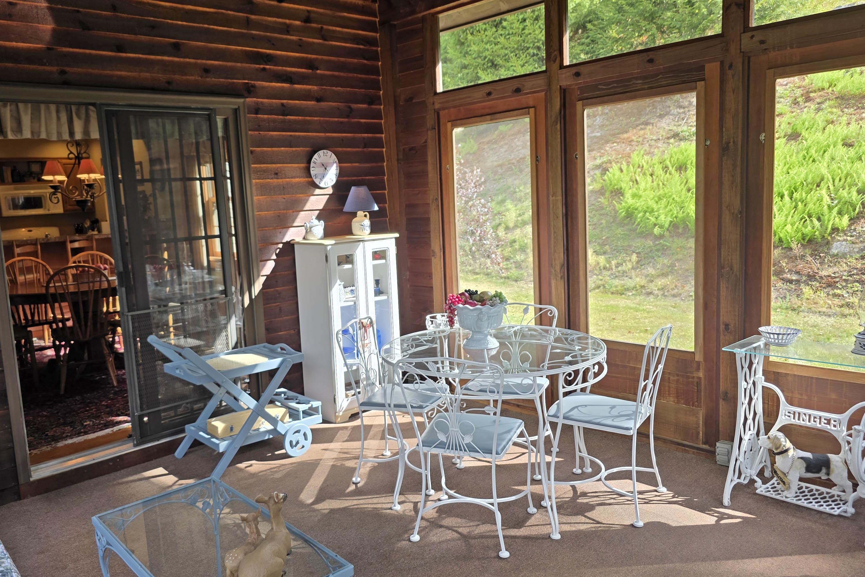 1382 Grassy Brook Road Property Photo 18