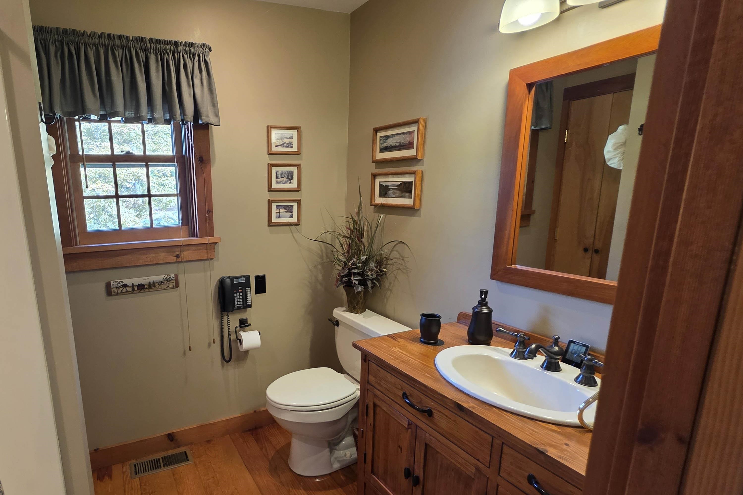 1382 Grassy Brook Road Property Photo 23