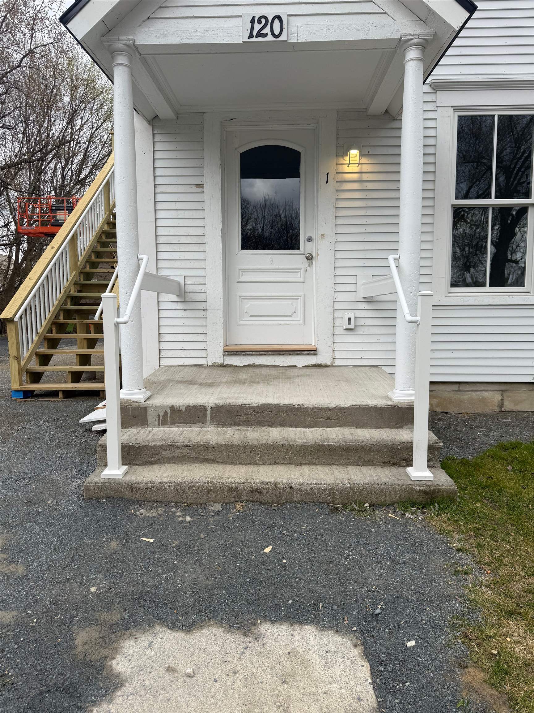 120 Maple Street Property Photo 9