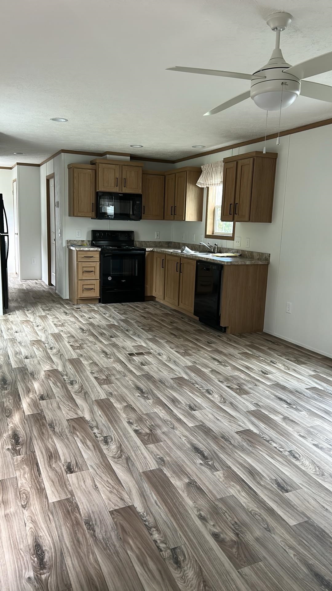 10 Dogwood Lane Property Photo 3