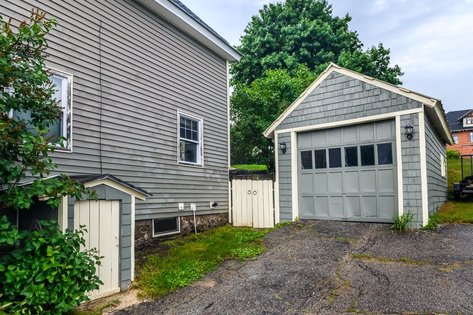 266 Madison Avenue Property Photo 23
