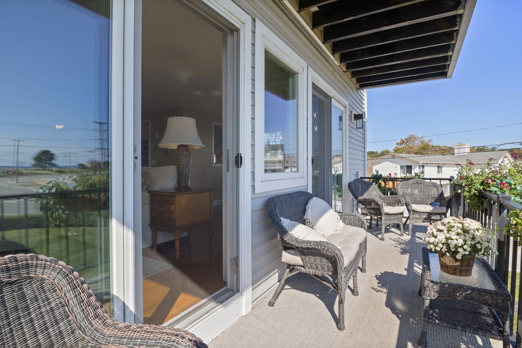 190 Kings Highway Property Photo 12