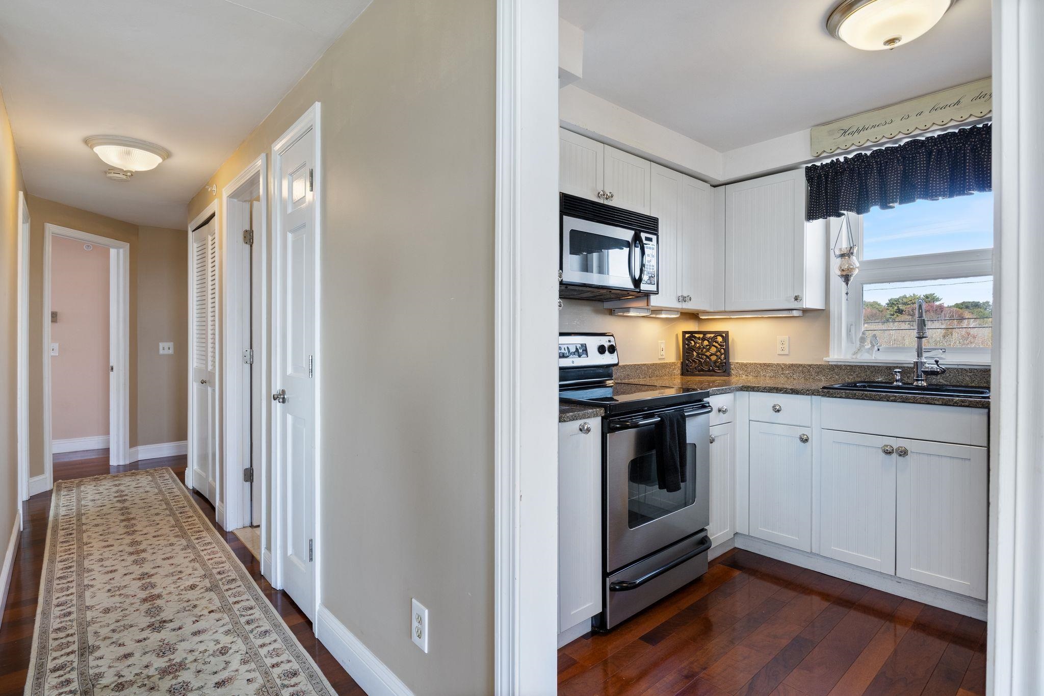 190 Kings Highway Property Photo 14