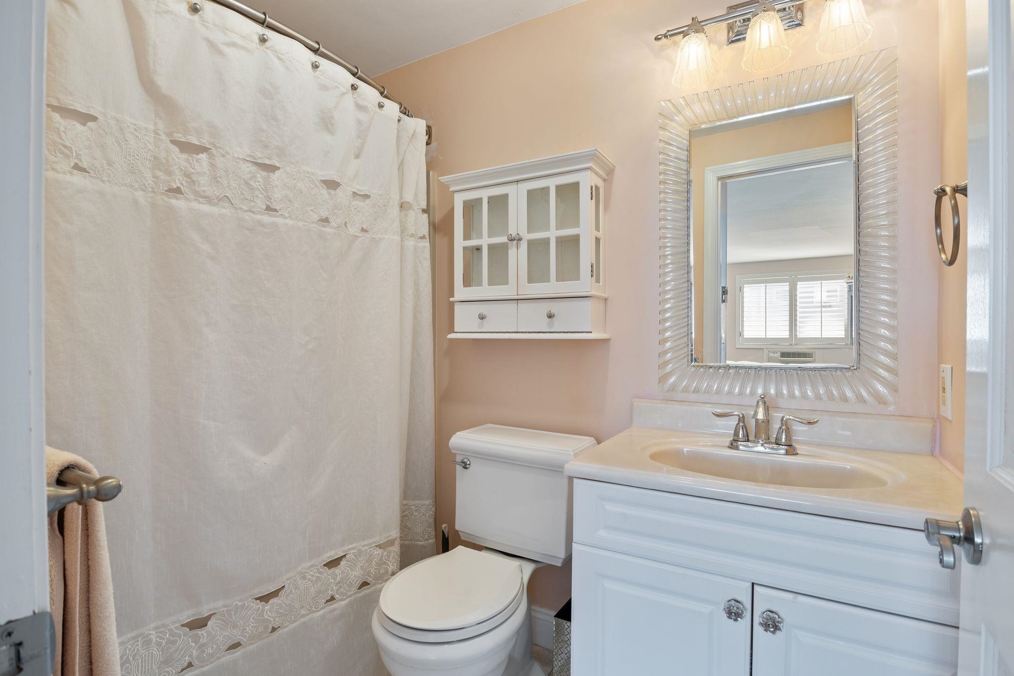 190 Kings Highway Property Photo 19