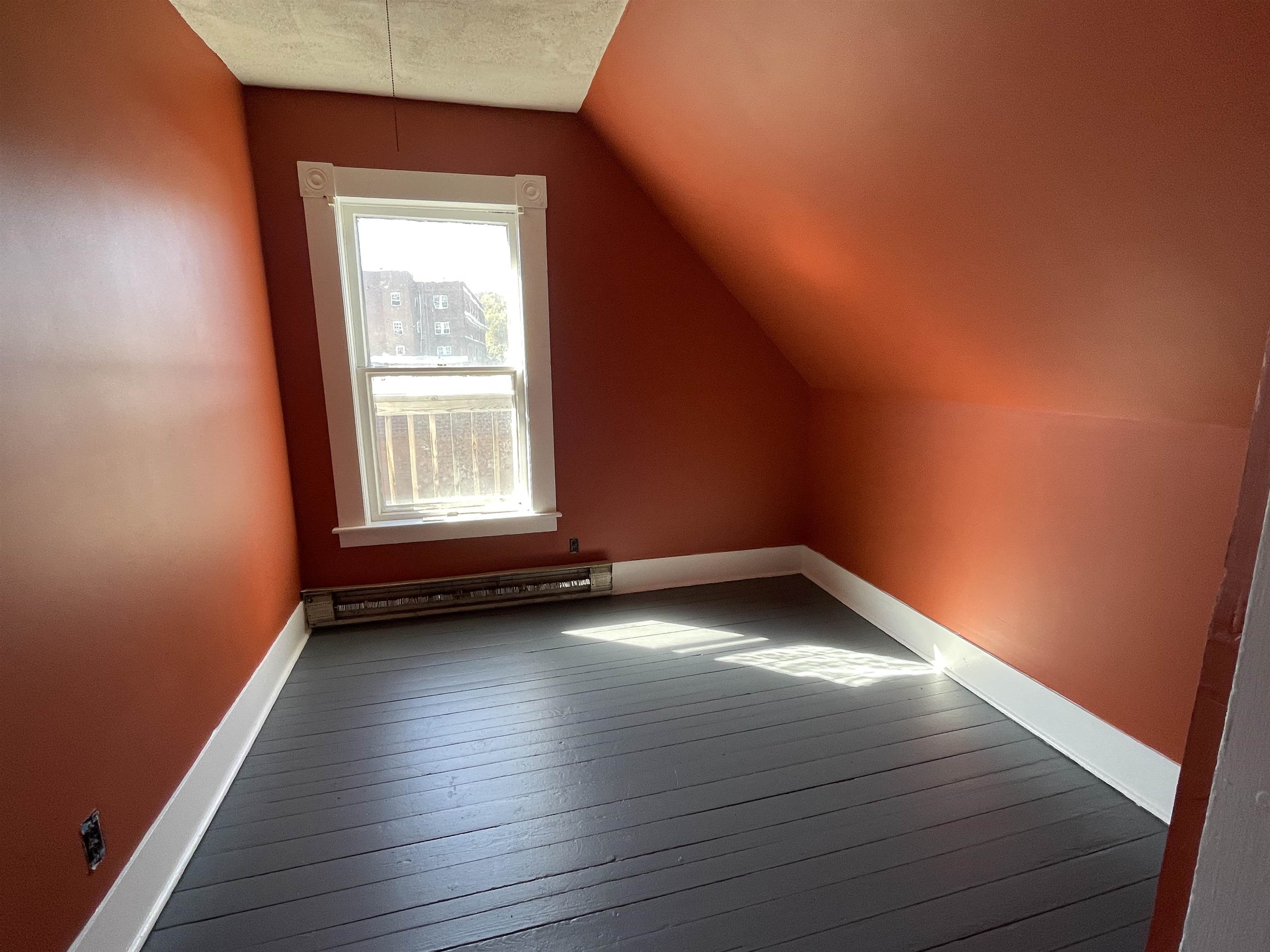 24 Jefferson Street Property Photo 9