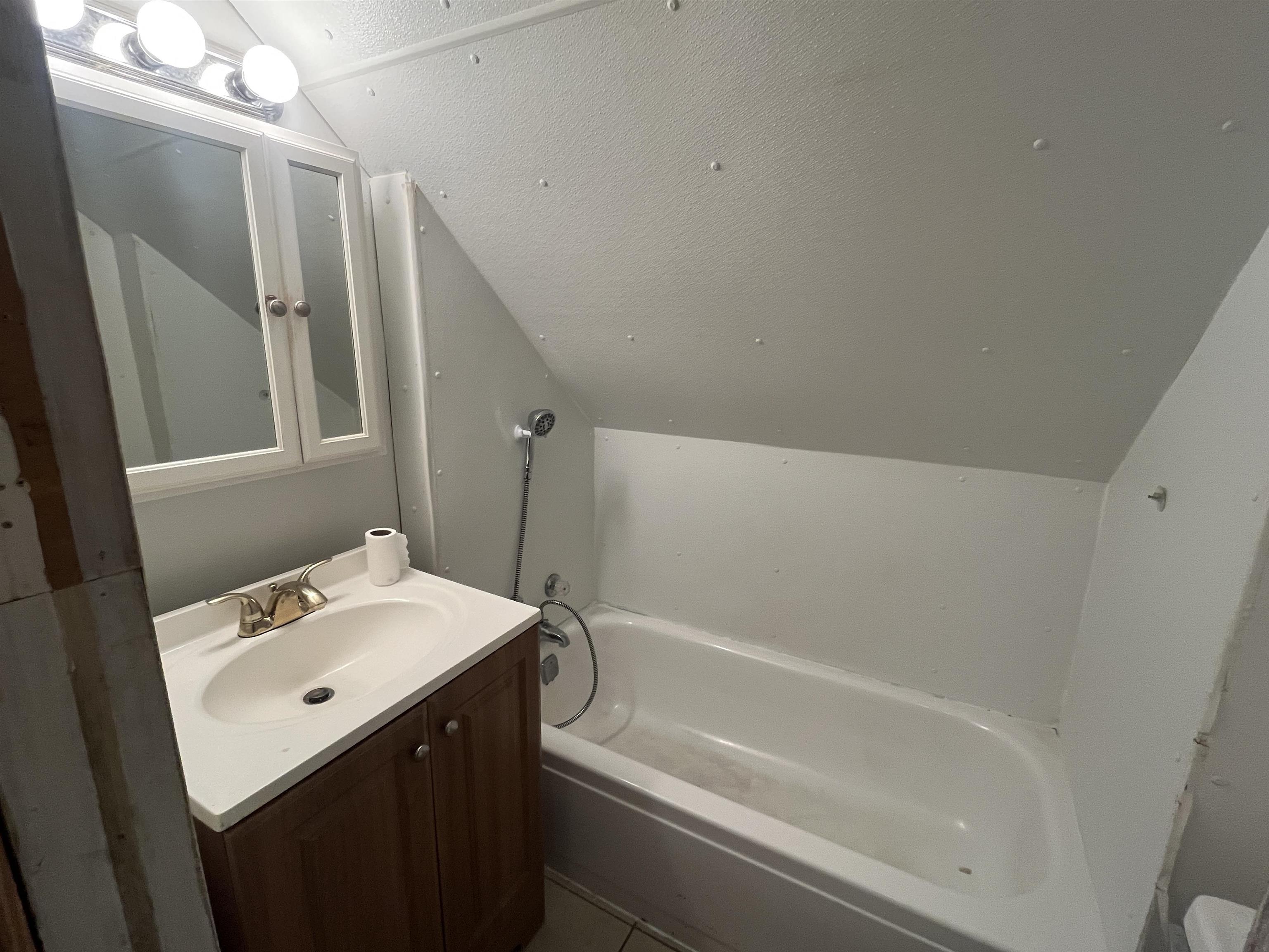 24 Jefferson Street Property Photo 17