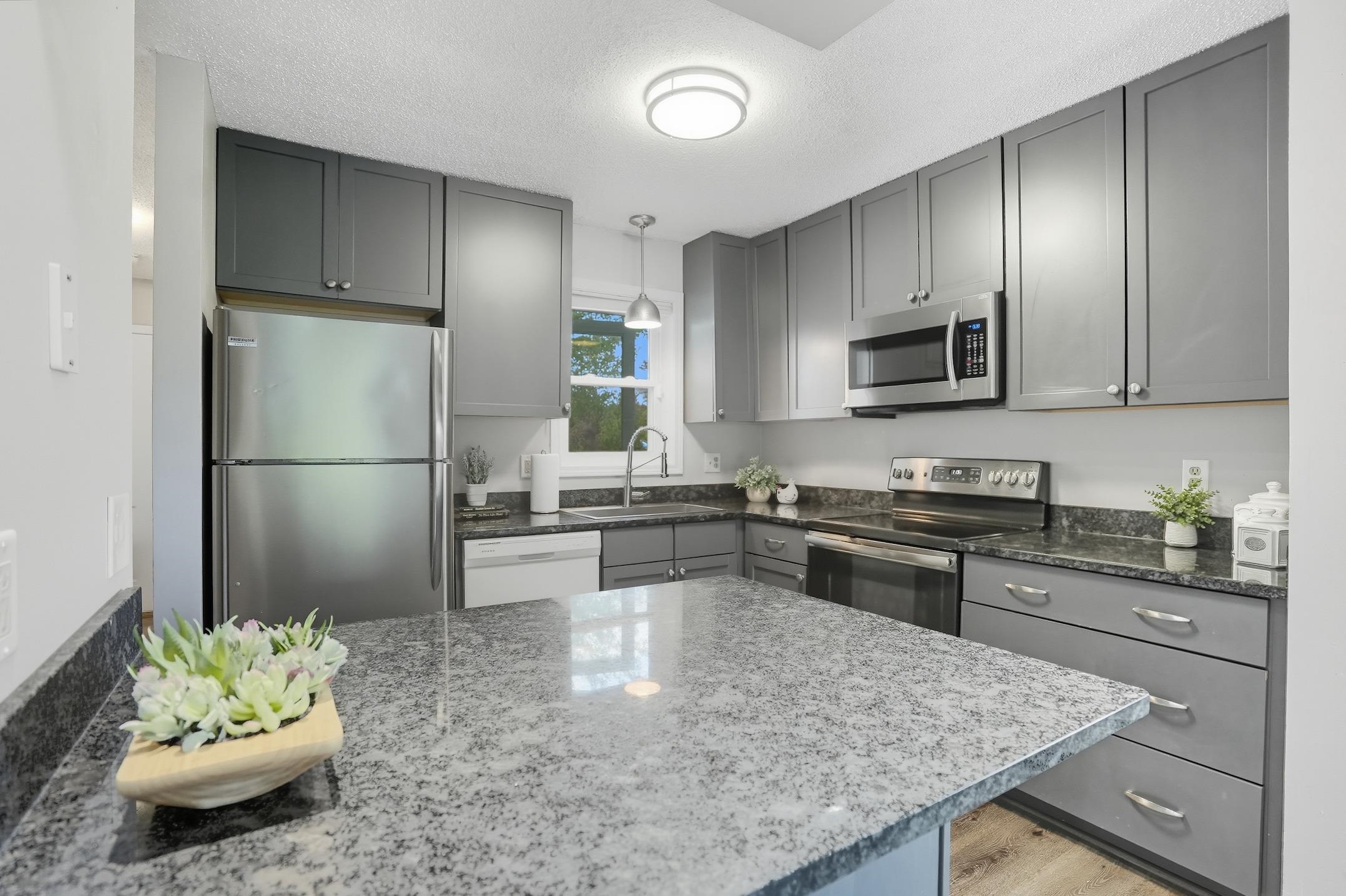 47 Saybrook Road Property Photo 5