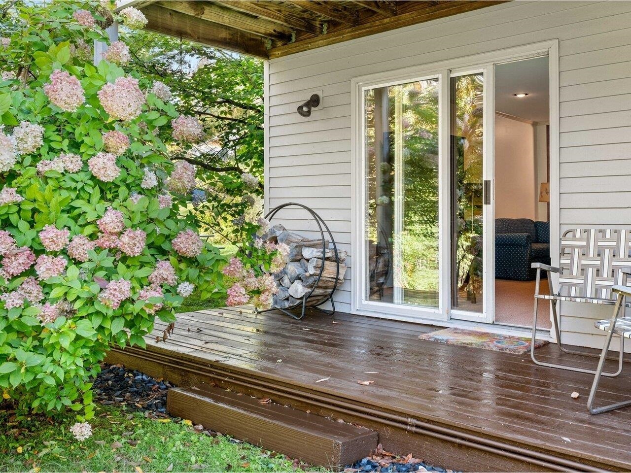 288 Cityside Drive Property Photo 1