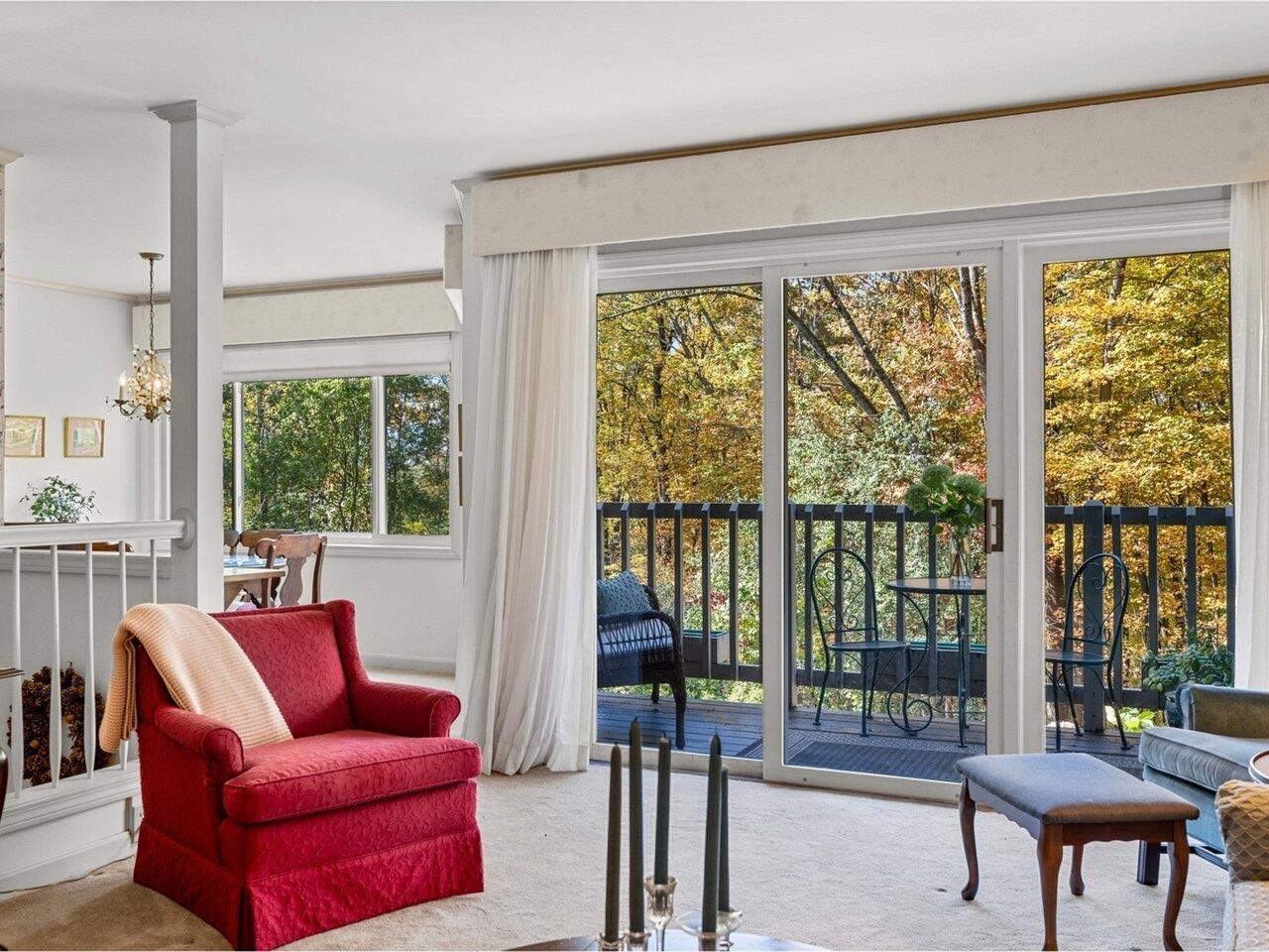 288 Cityside Drive Property Photo 11